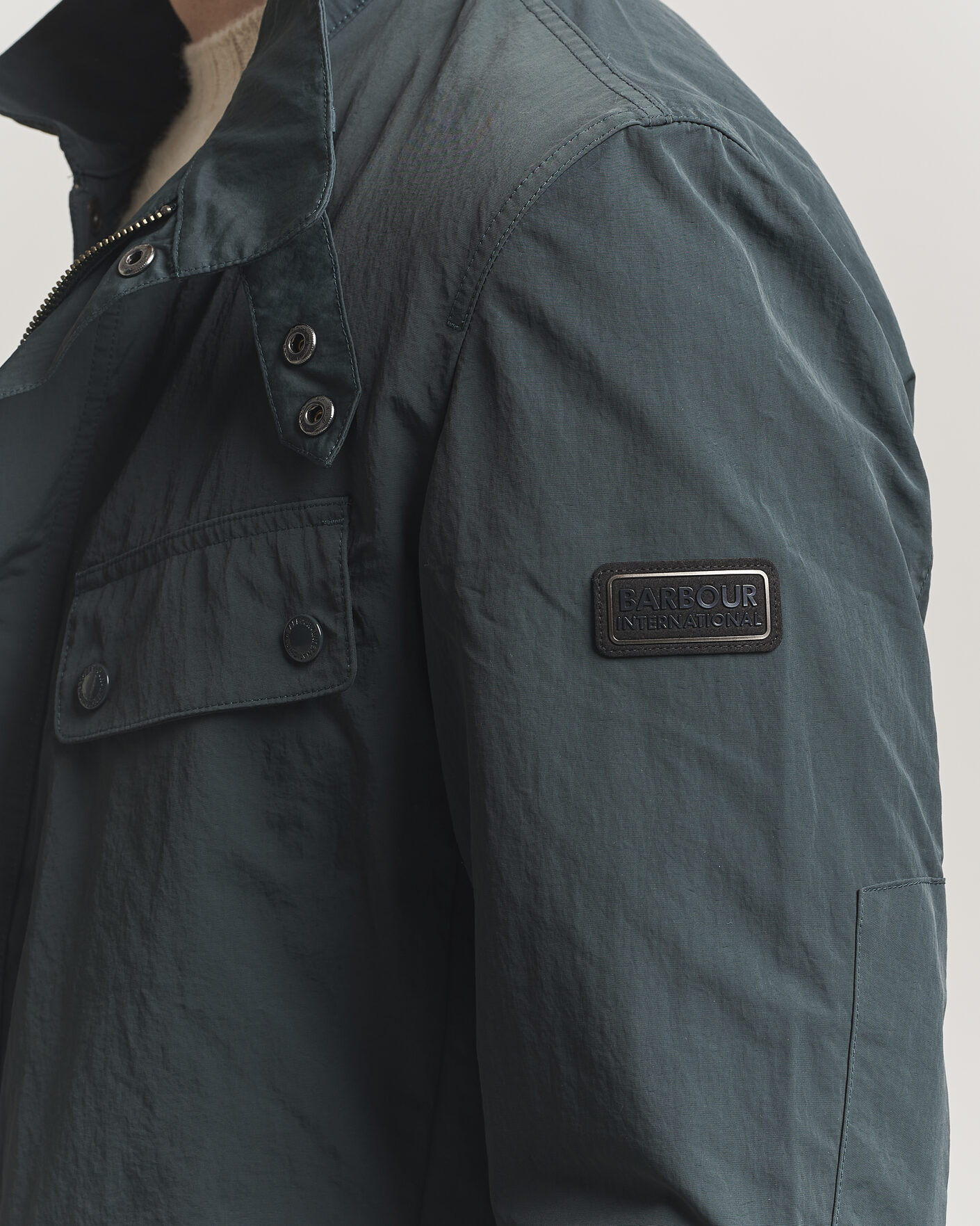 Mies | Takit | Barbour International | Modern Showerproof Duke Jacket Forest River