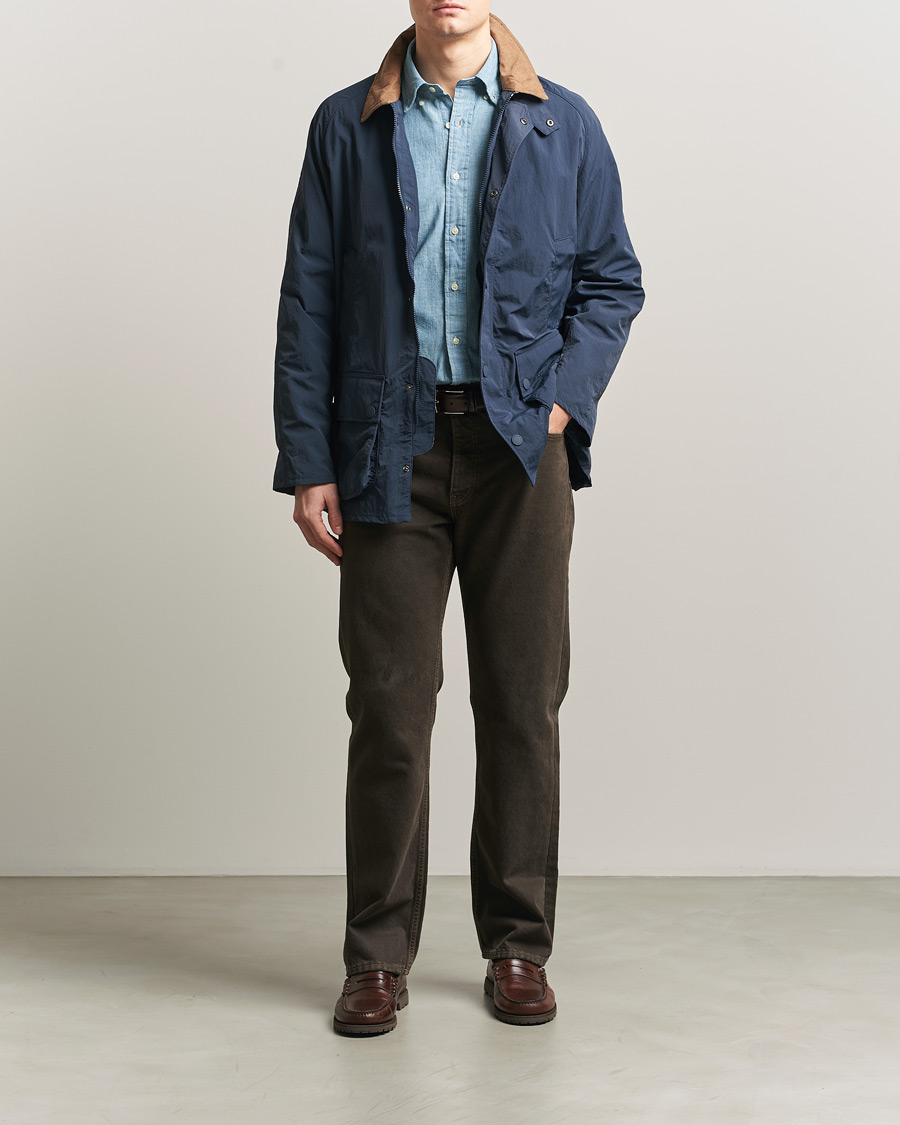 Mies | Takit | Barbour Lifestyle | Ashby Showerproof Jacket Navy