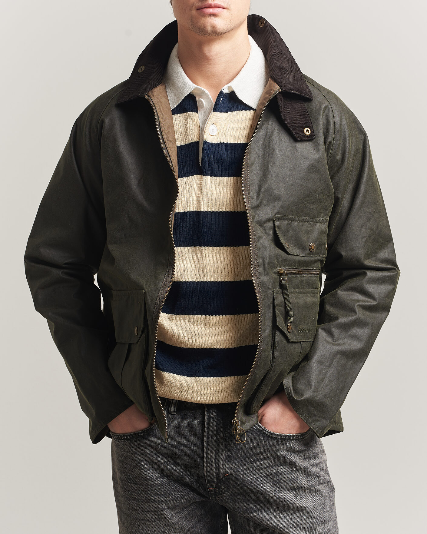 Mies | Takit | Barbour Lifestyle | Re-Engineered Blackett Spey Wax Jacket Archive Olive