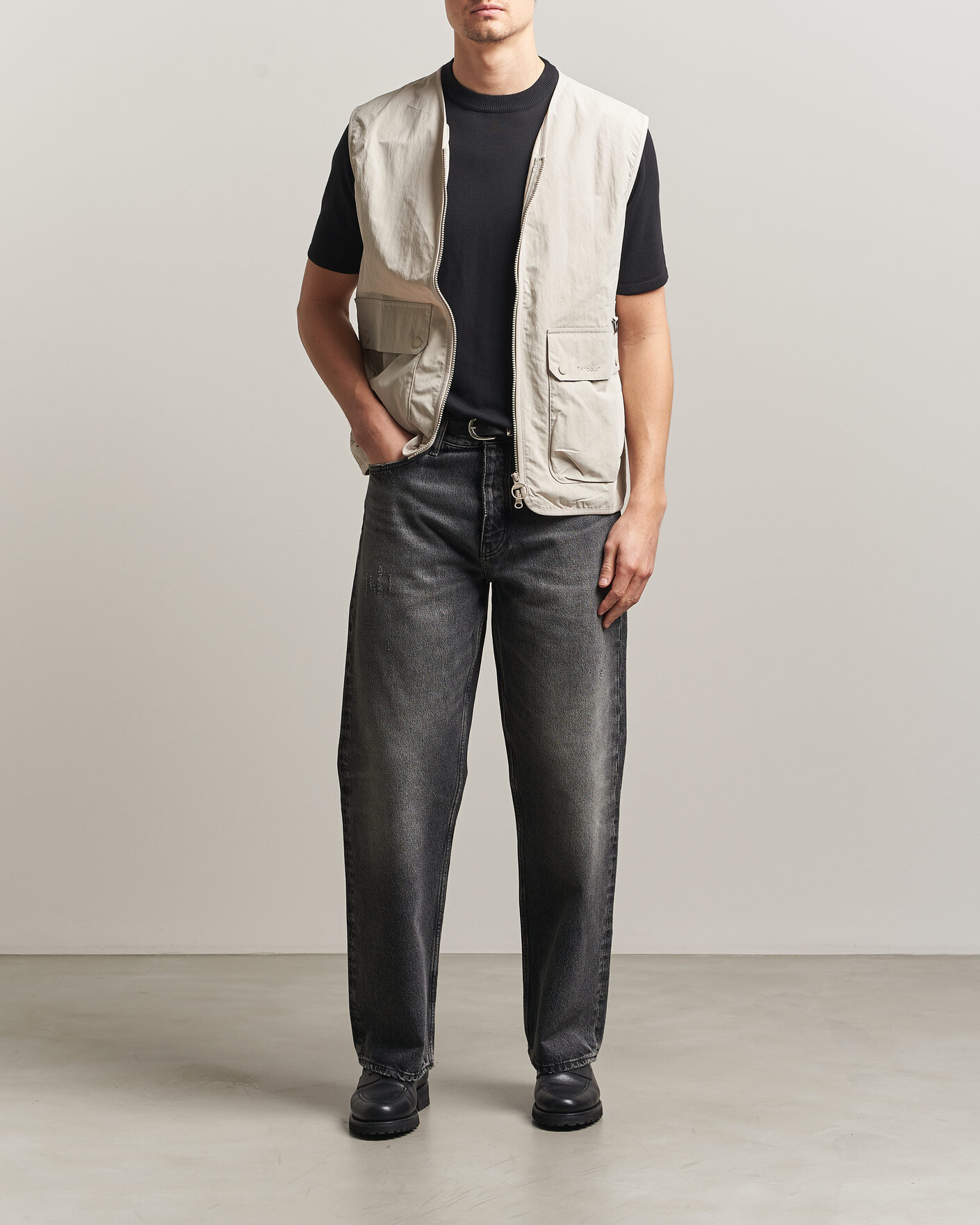 Mies | Ulkoliivit | Barbour Lifestyle | Re-Engineered Flyweight Gilet Mist