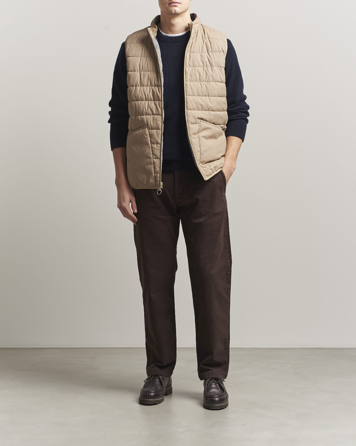 Mies | Ulkoliivit | Barbour Lifestyle | Reversible Tartan Puffer Gilet Dress Tartan