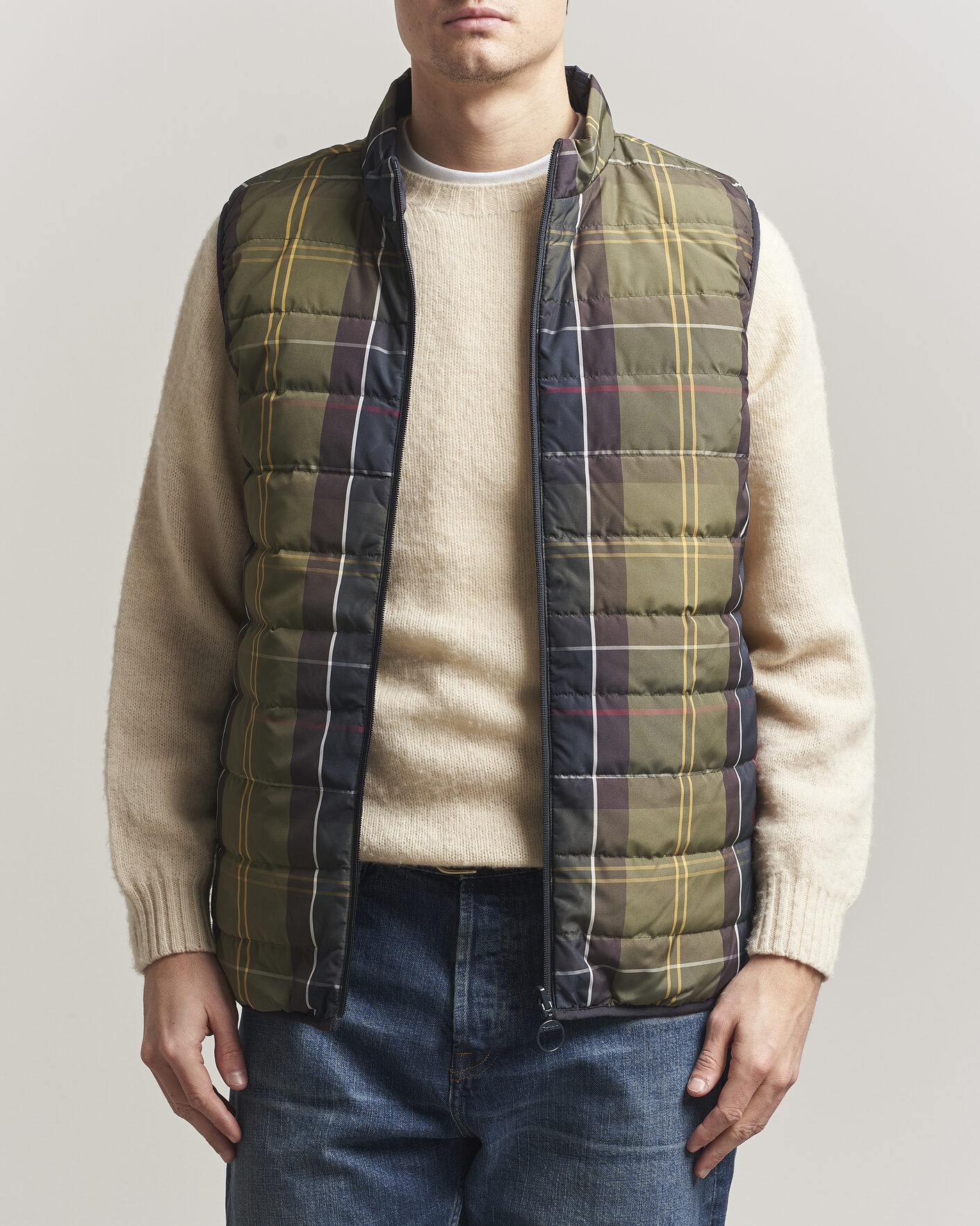 Mies | Ulkoliivit | Barbour Lifestyle | Reversible Tartan Puffer Gilet Classic Tartan