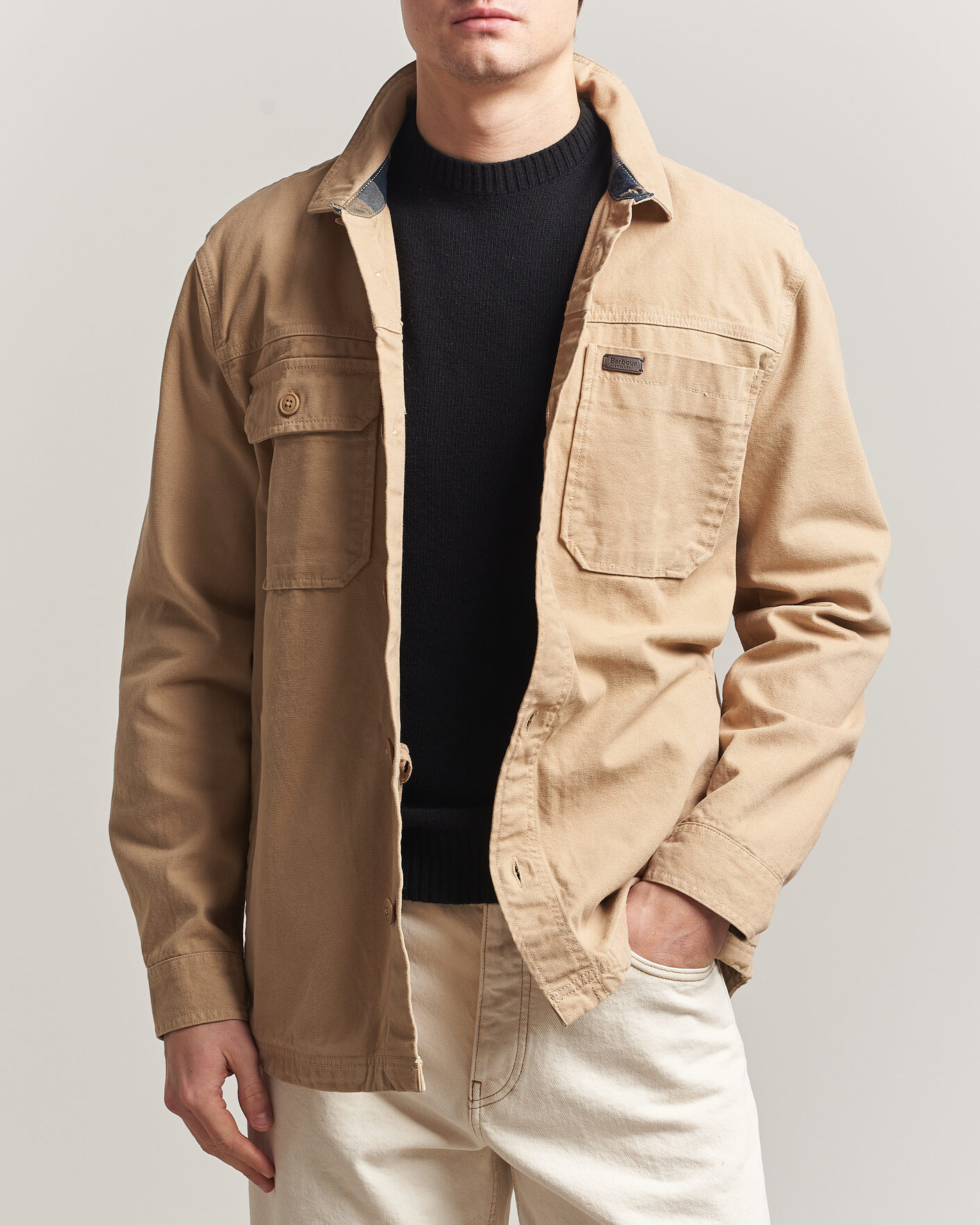 Mies | Kauluspaidat | Barbour Lifestyle | Lingfield Canvas Overshirt Dark Stone