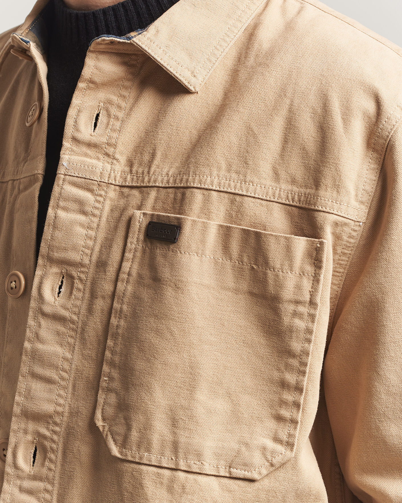 Mies | Kauluspaidat | Barbour Lifestyle | Lingfield Canvas Overshirt Dark Stone
