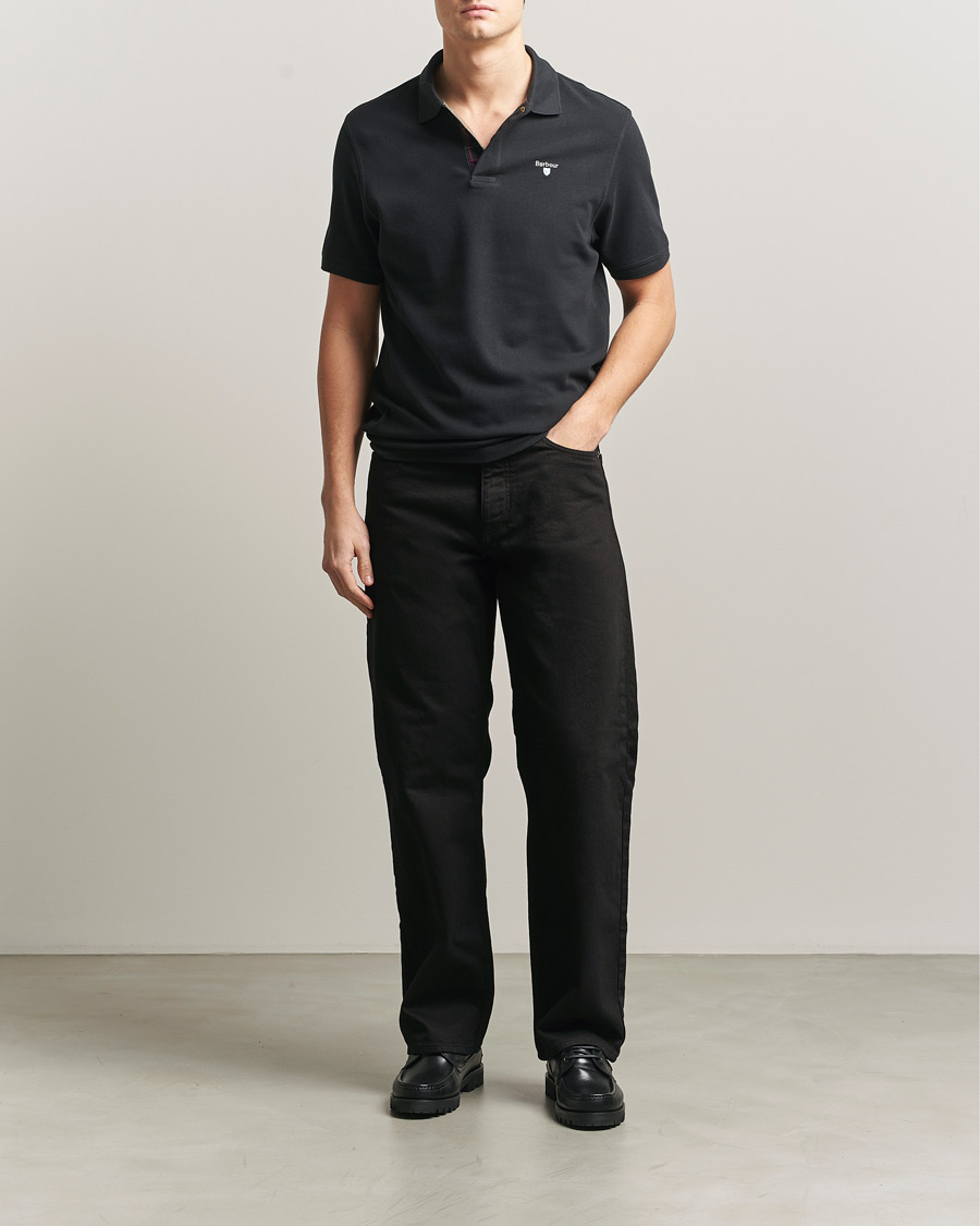 Mies | Pikeet | Barbour Lifestyle | Tartan Pique Polo Black Classic