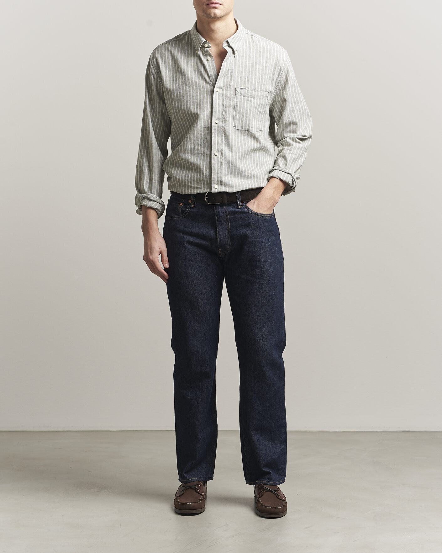Mies | Kauluspaidat | Barbour Lifestyle | Nelson Striped Linen/Cotton Shirt Bleached Olive