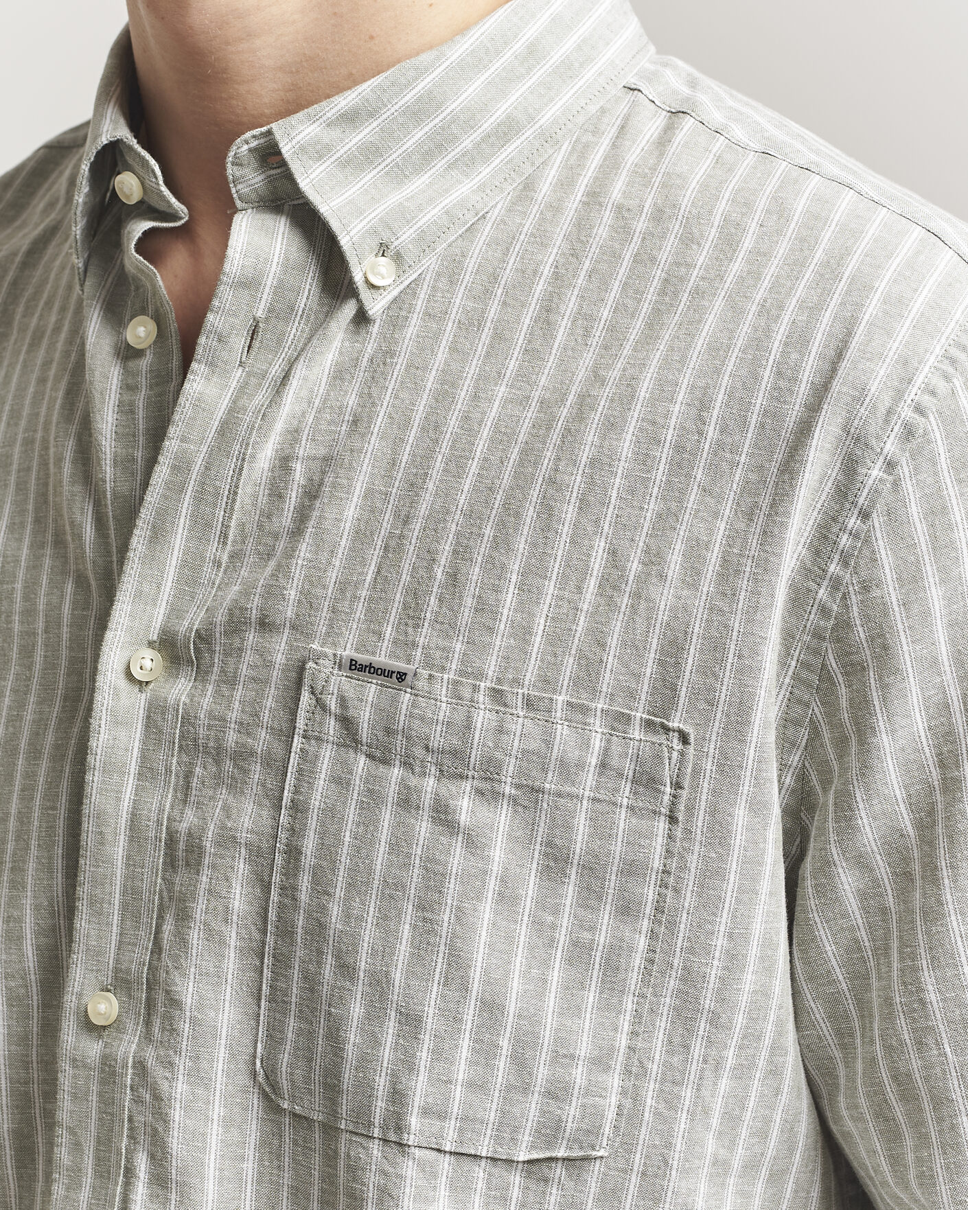 Mies | Kauluspaidat | Barbour Lifestyle | Nelson Striped Linen/Cotton Shirt Bleached Olive