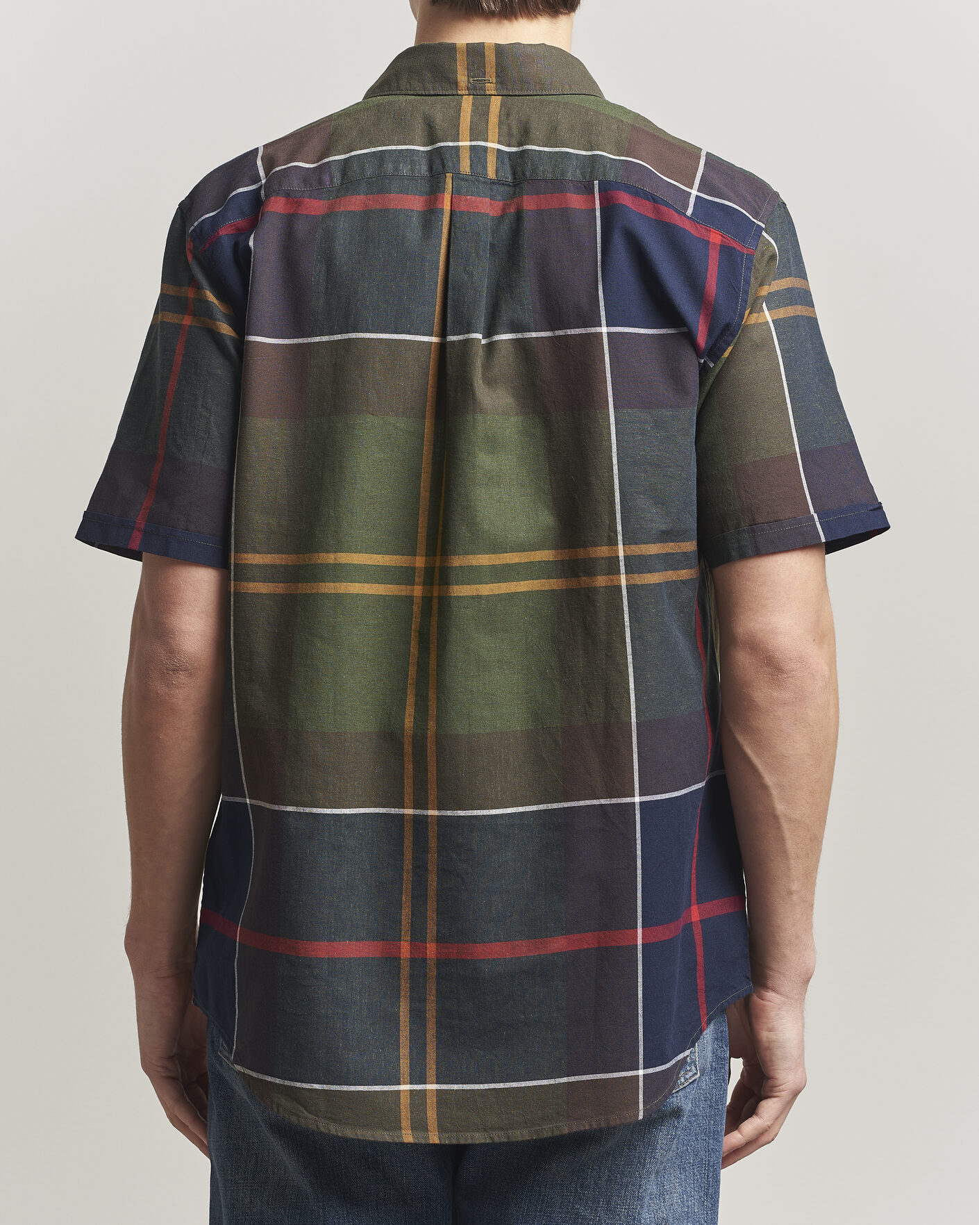 Mies | Kauluspaidat | Barbour Lifestyle | Douglas Short Sleeve Tailored Shirt Classic Tartan