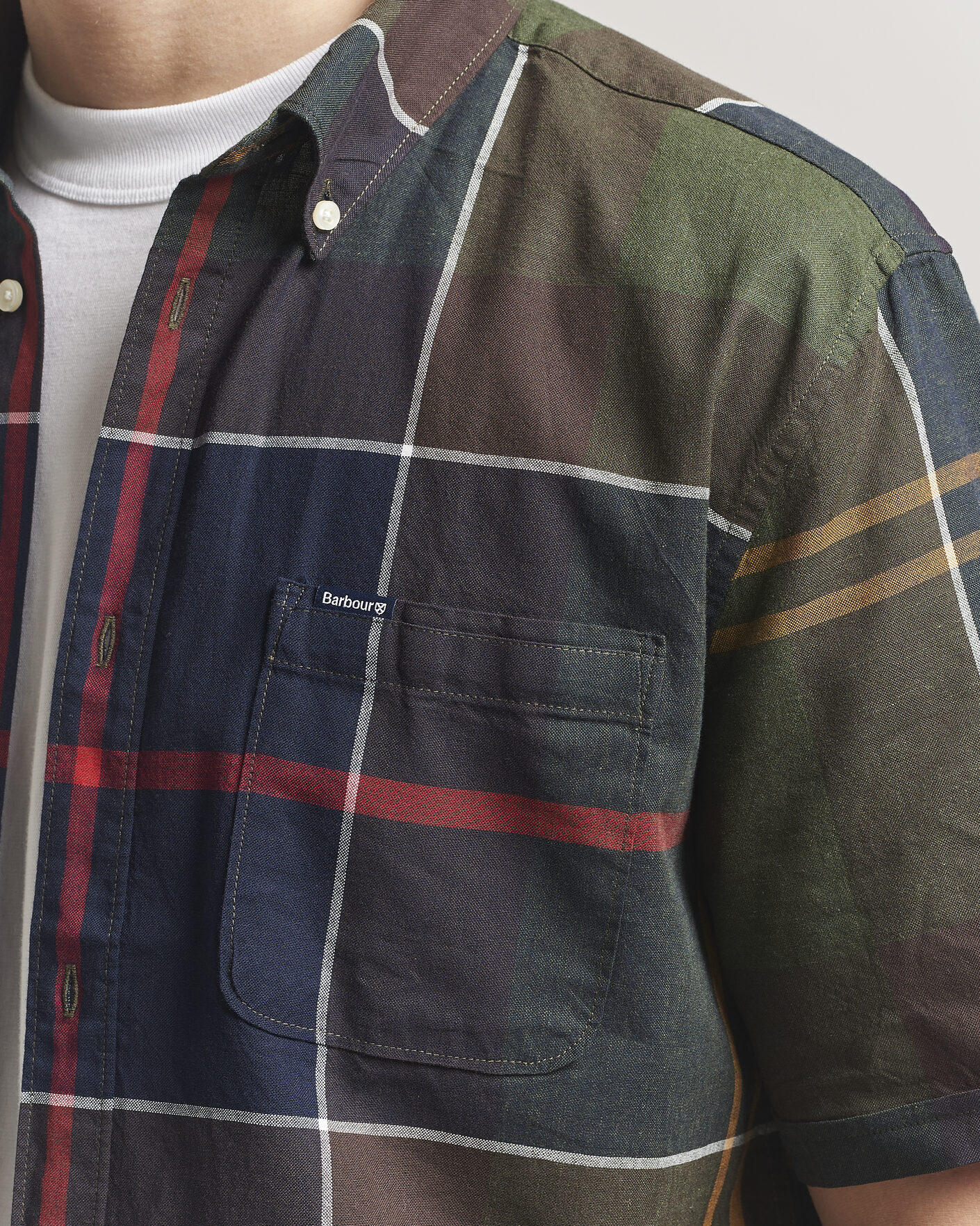 Mies | Kauluspaidat | Barbour Lifestyle | Douglas Short Sleeve Tailored Shirt Classic Tartan