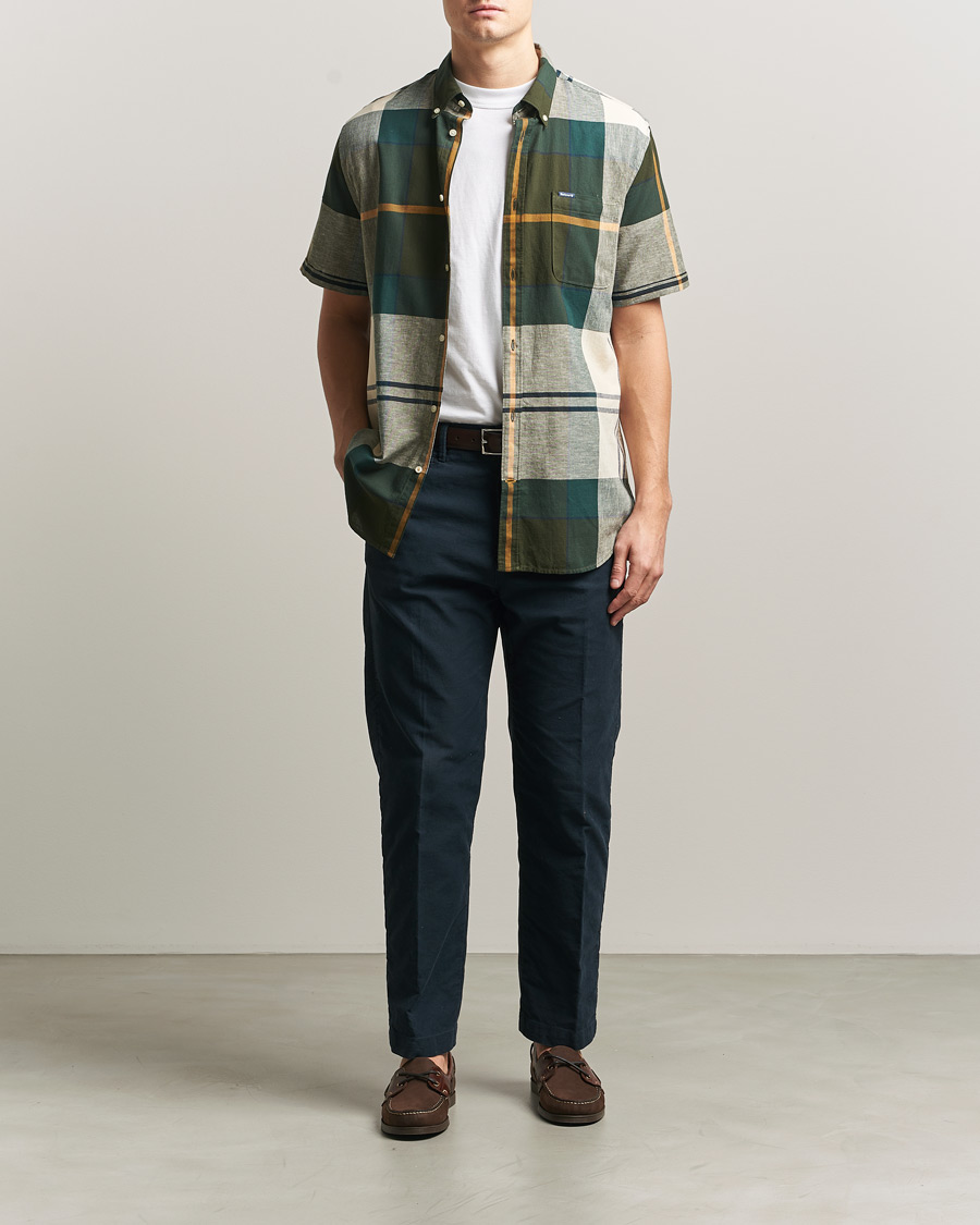 Mies | Kauluspaidat | Barbour Lifestyle | Douglas Short Sleeve Tailored Shirt Ancient Tartan