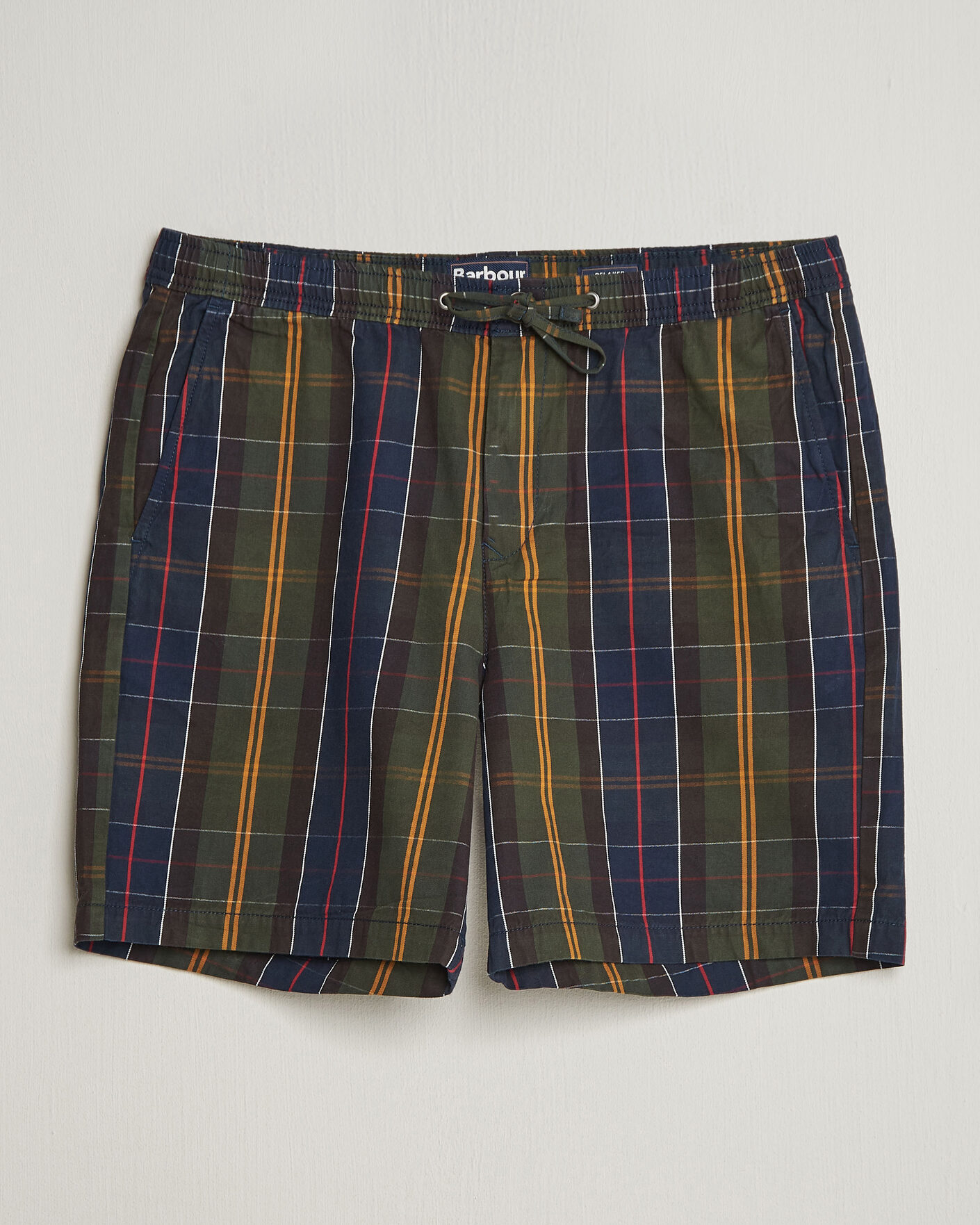 Mies | Shortsit | Barbour Lifestyle | Relaxed Shorts Classic Tartan