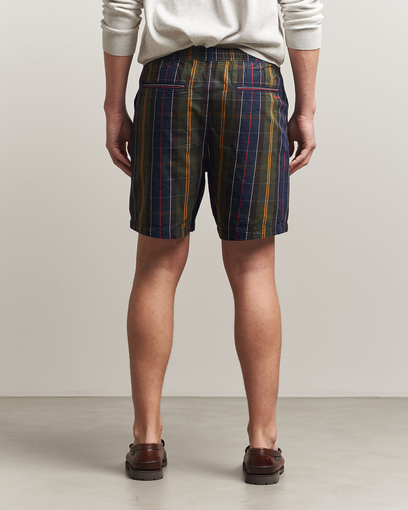 Mies | Shortsit | Barbour Lifestyle | Relaxed Shorts Classic Tartan