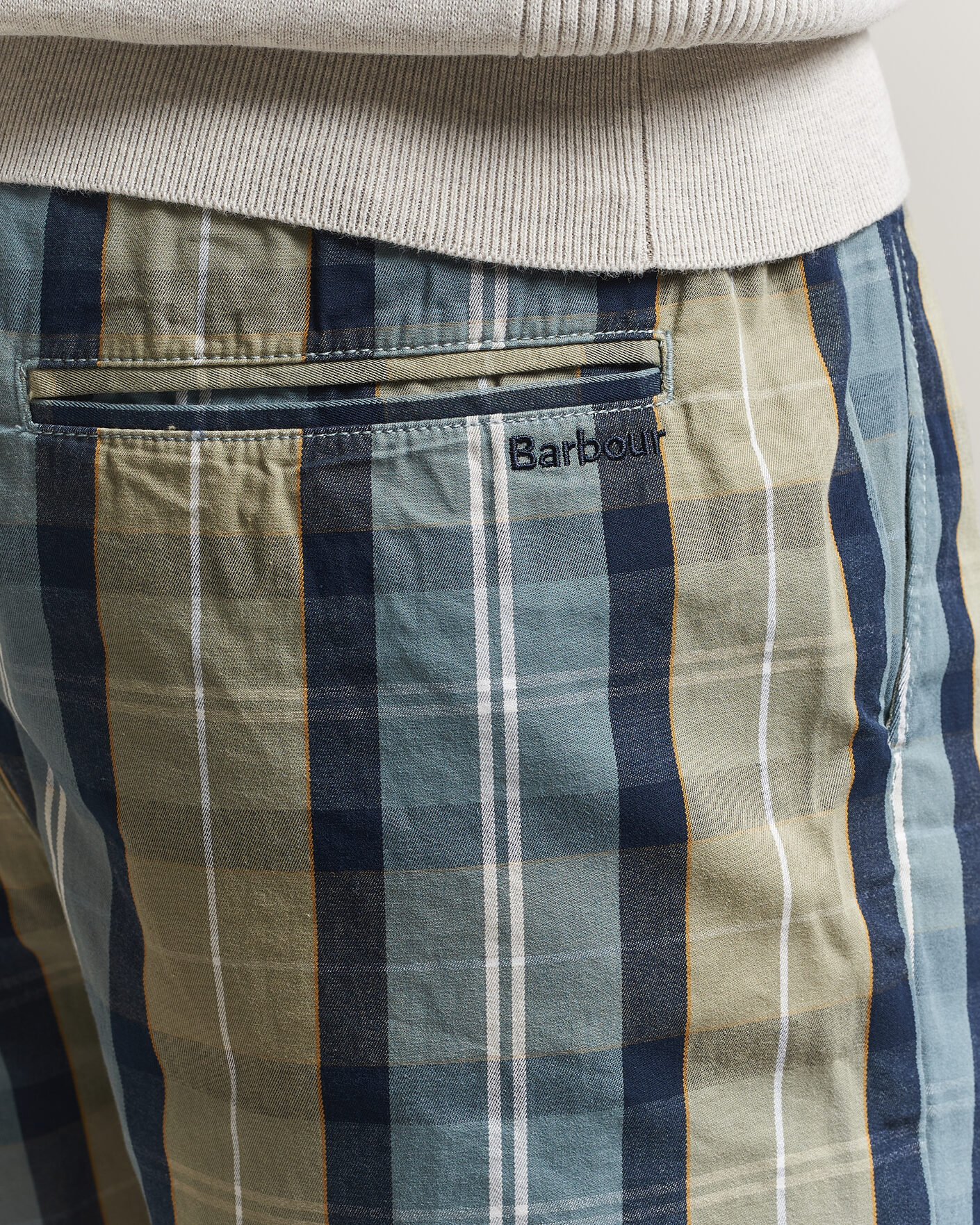 Mies | Shortsit | Barbour Lifestyle | Relaxed Shorts Highland Loch