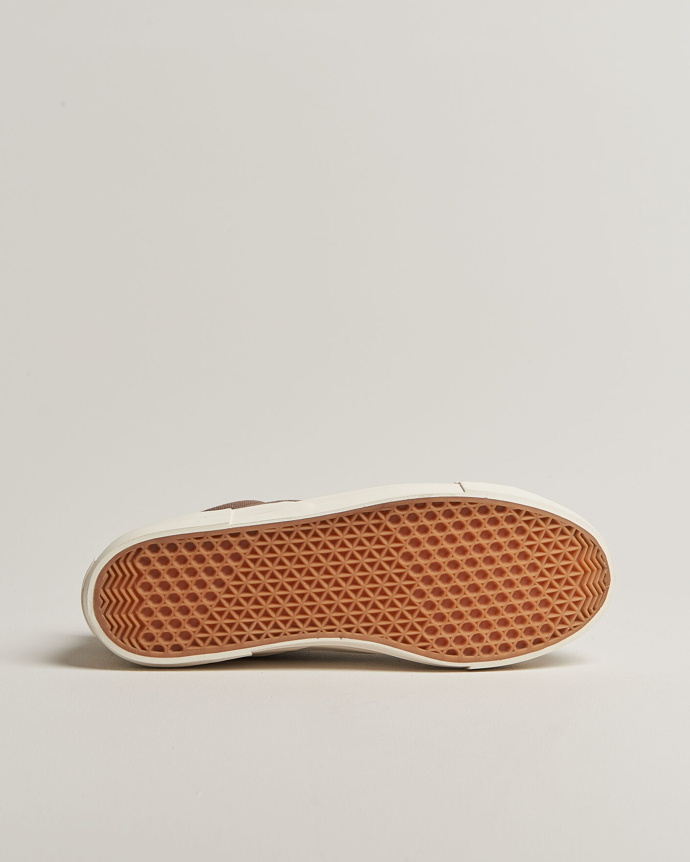 Mies | Tennarit | Barbour Lifestyle | Stanhope Canvas Sneakers Taupe