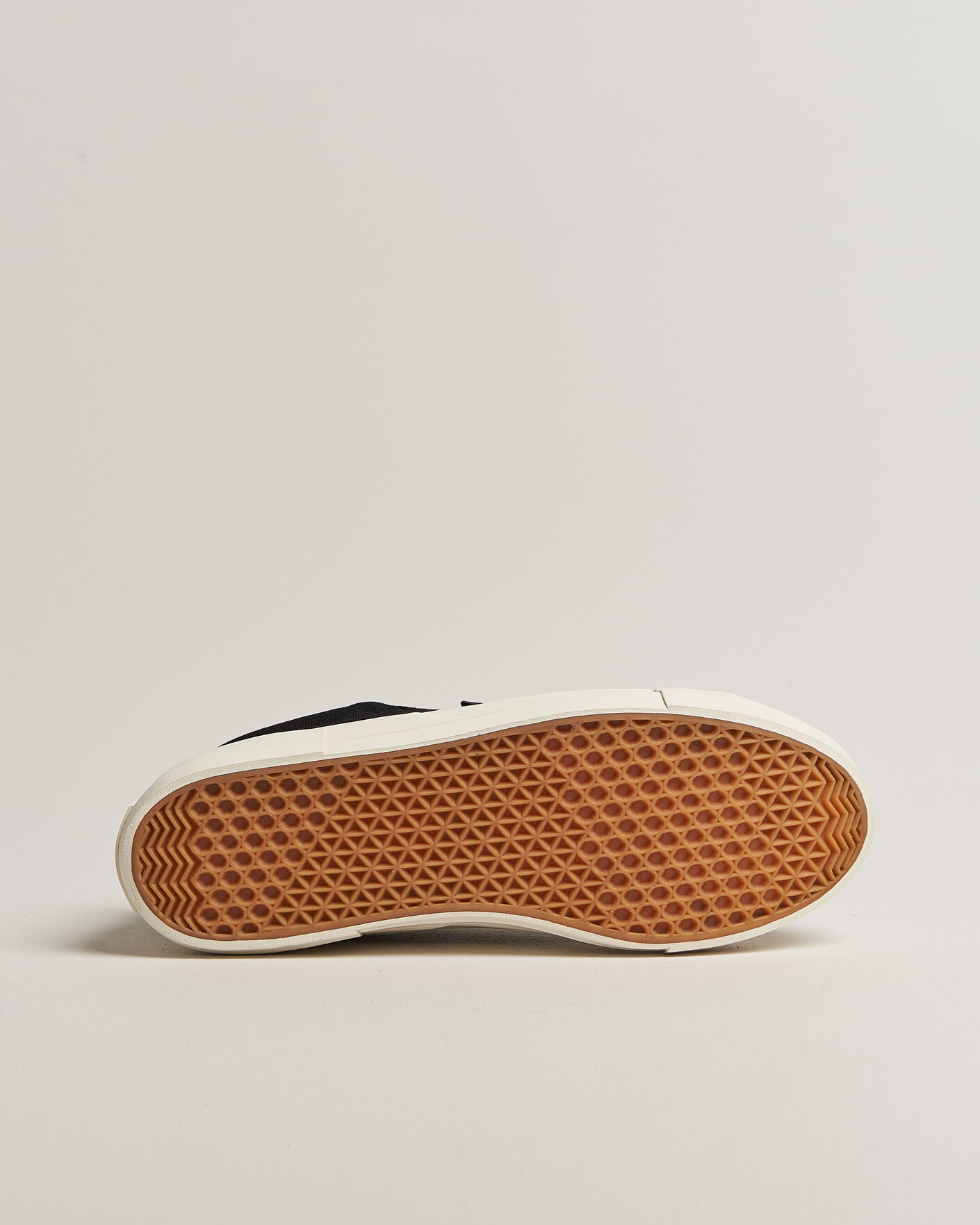 Mies | Tennarit | Barbour Lifestyle | Stanhope Canvas Sneakers Black