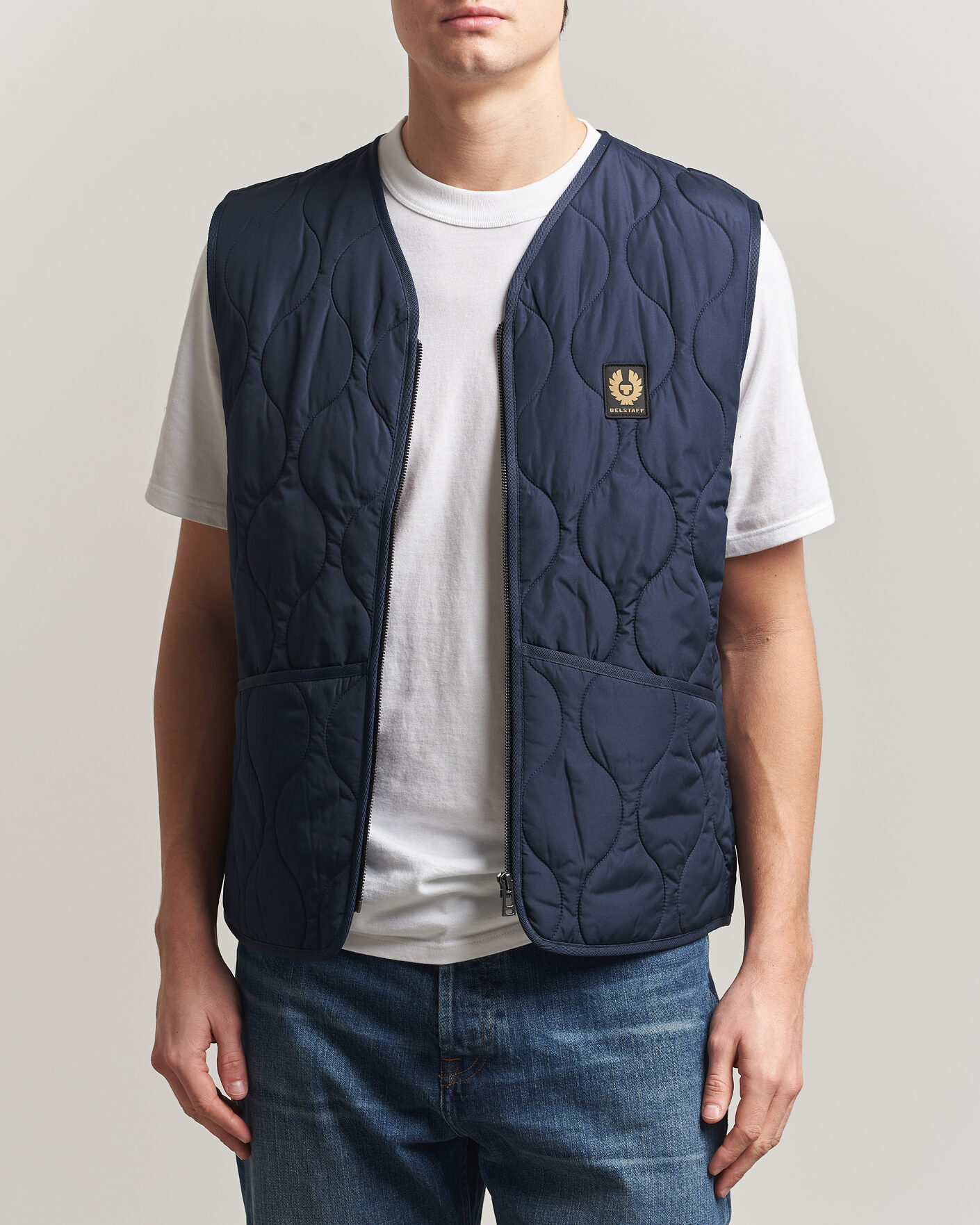 Mies | Ulkoliivit | Belstaff | Base Gilet Dark Ink