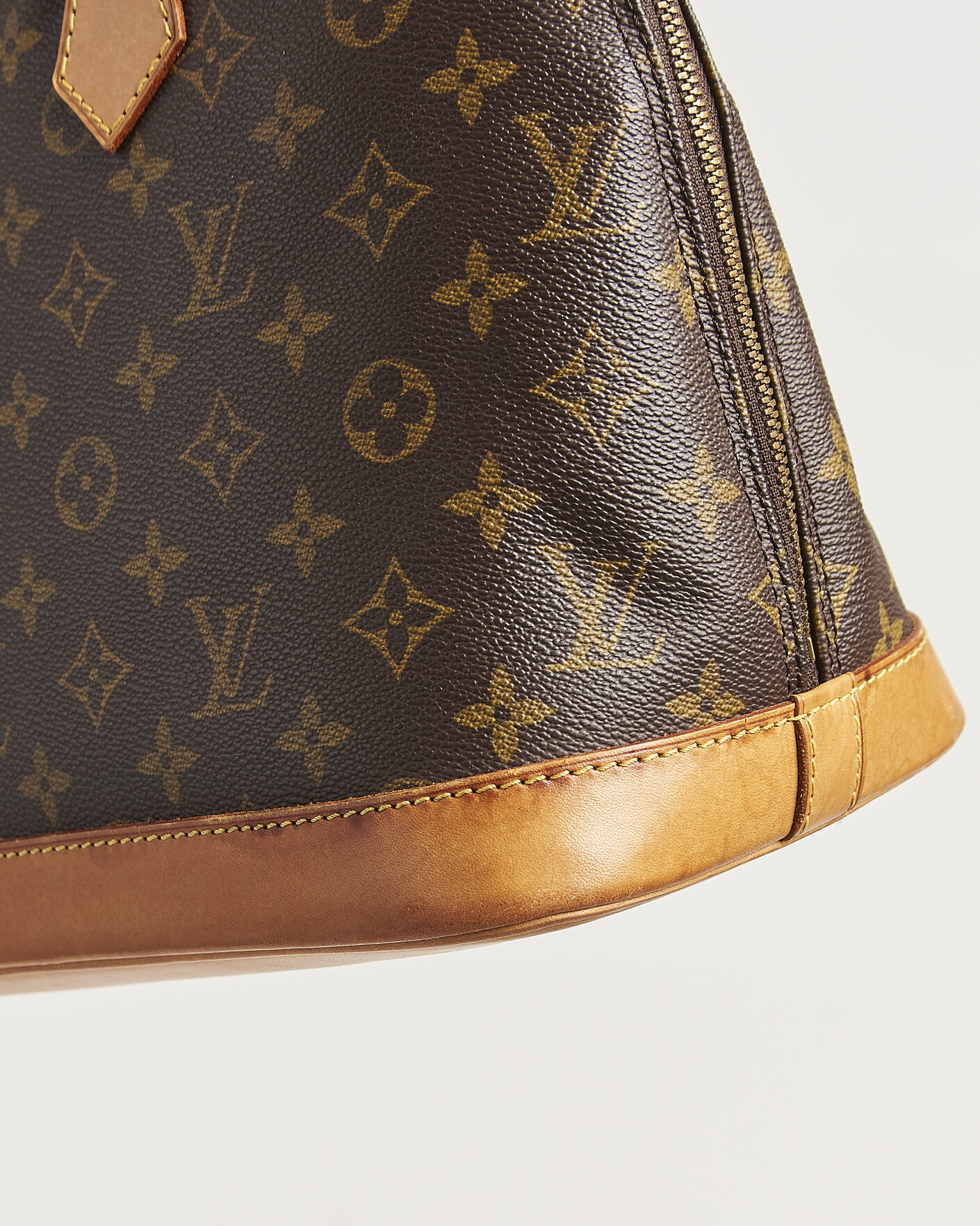 Mies | Pre-Owned & Vintage Bags | Louis Vuitton Pre-Owned | Alma Bag PM Monogram