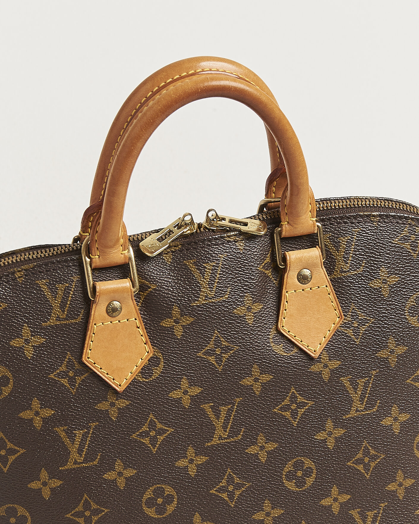 Mies | Pre-Owned & Vintage Bags | Louis Vuitton Pre-Owned | Alma Bag PM Monogram