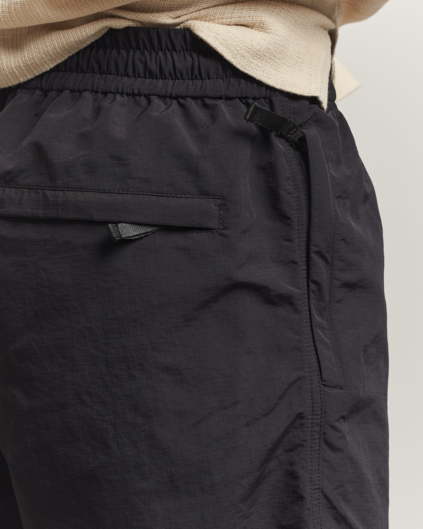 Mies | Shortsit | Sunflower | Mike Shorts Black