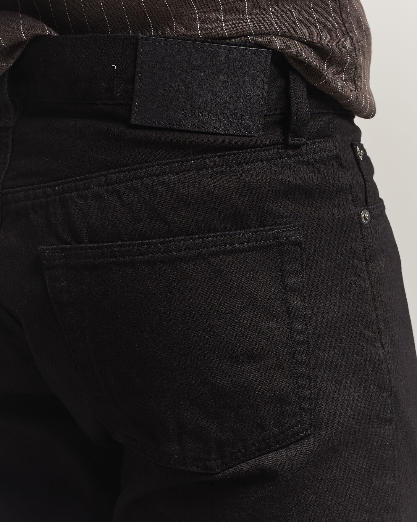 Mies | Farkut | Sunflower | Standard Jeans Black Rinse