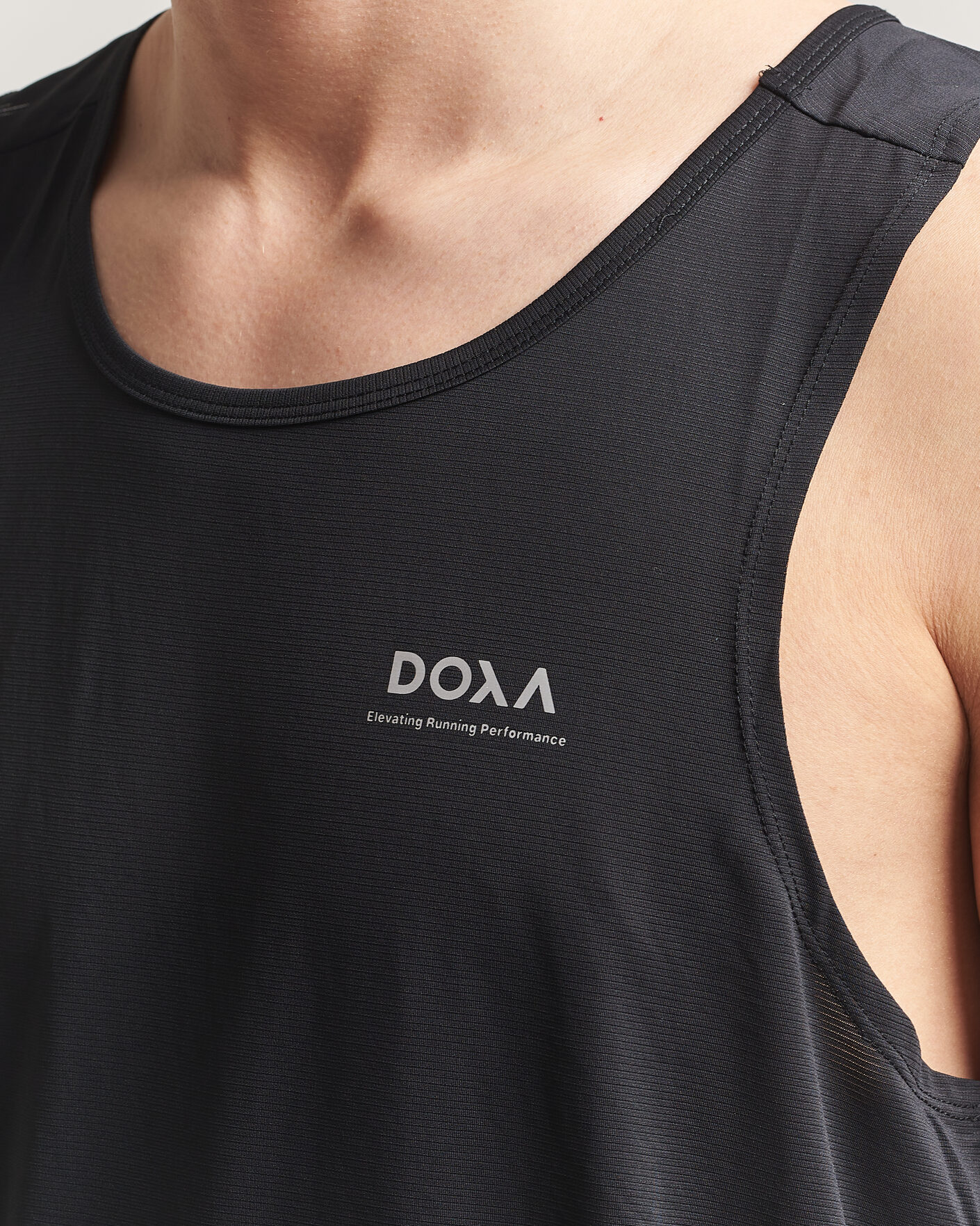 Mies | T-paidat | DOXA | Rerun Singlet Black