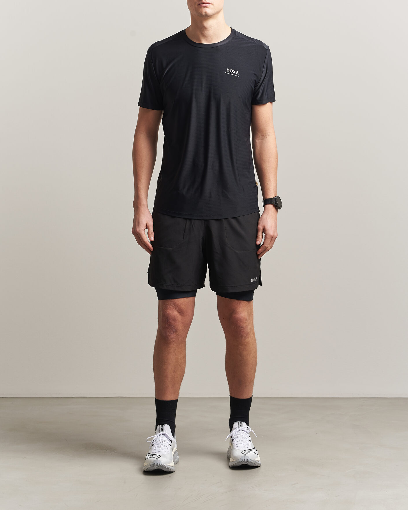 Mies | T-paidat | DOXA | Rerun Short Sleeve T-Shirt Black