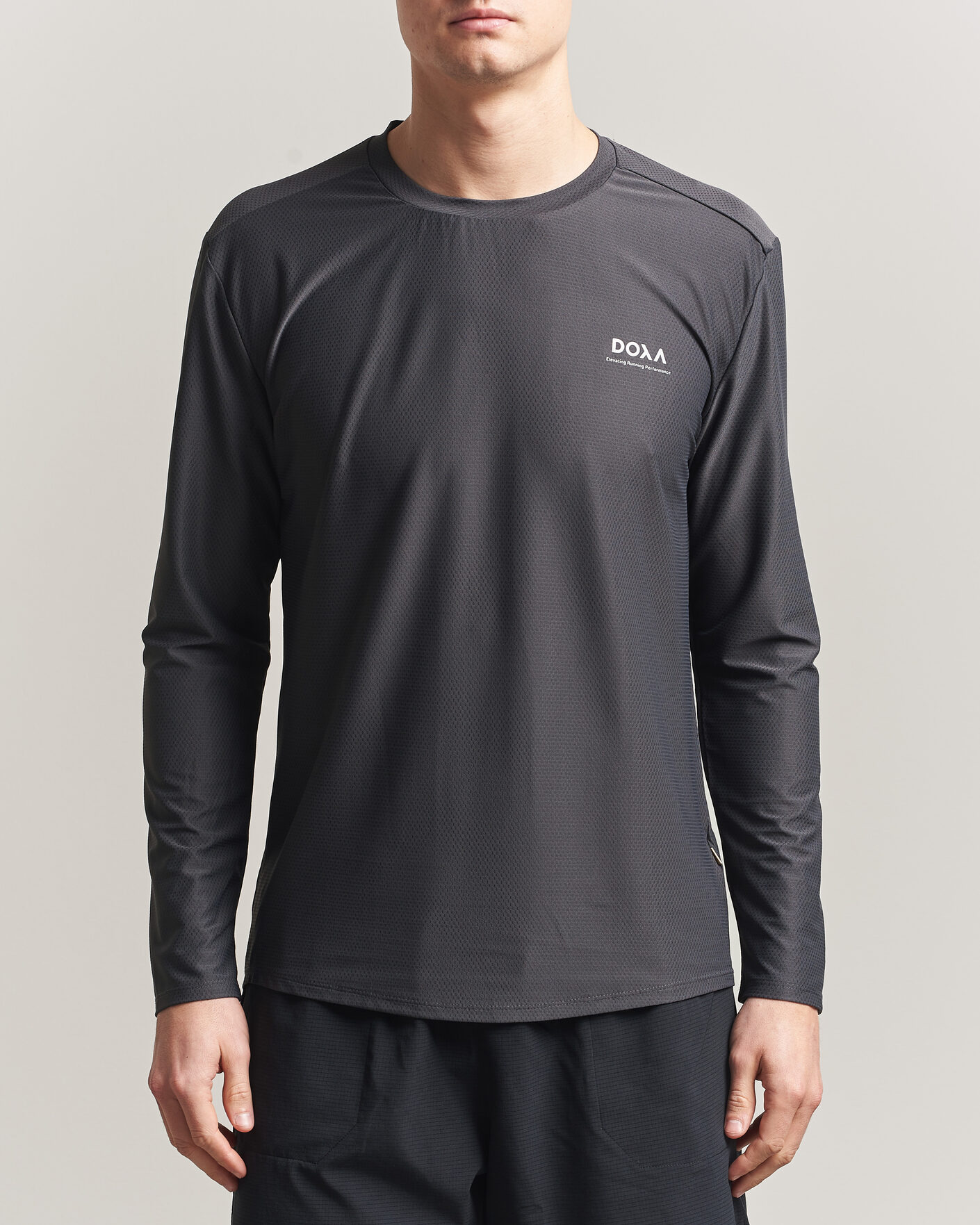 Mies | T-paidat | DOXA | Rerun Long Sleeve T-Shirt Raven