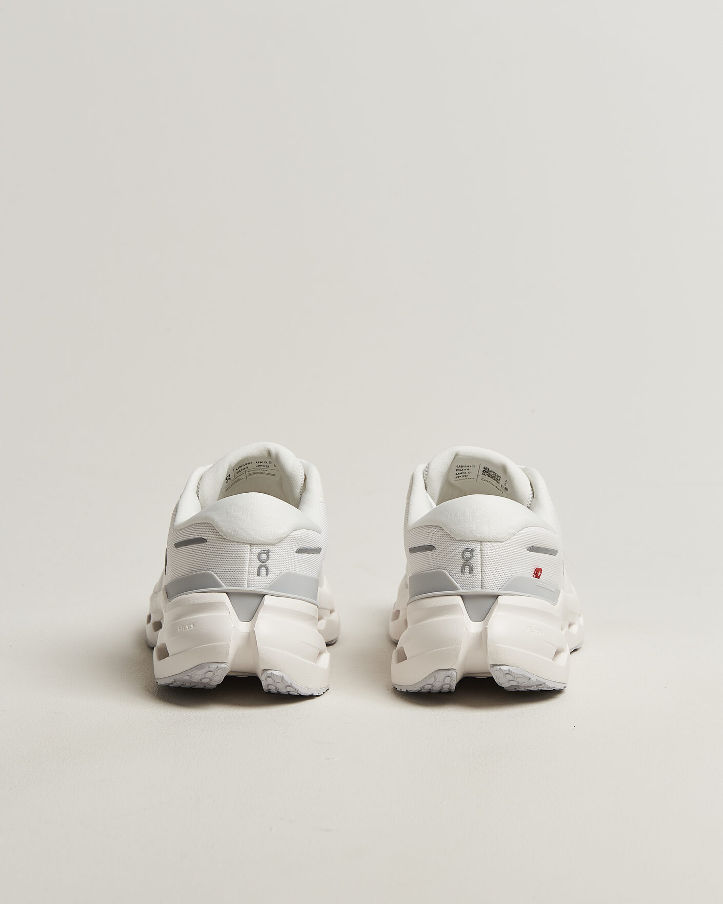 Mies | Juoksukengät | On | Cloudrunner 3 White/Glacier