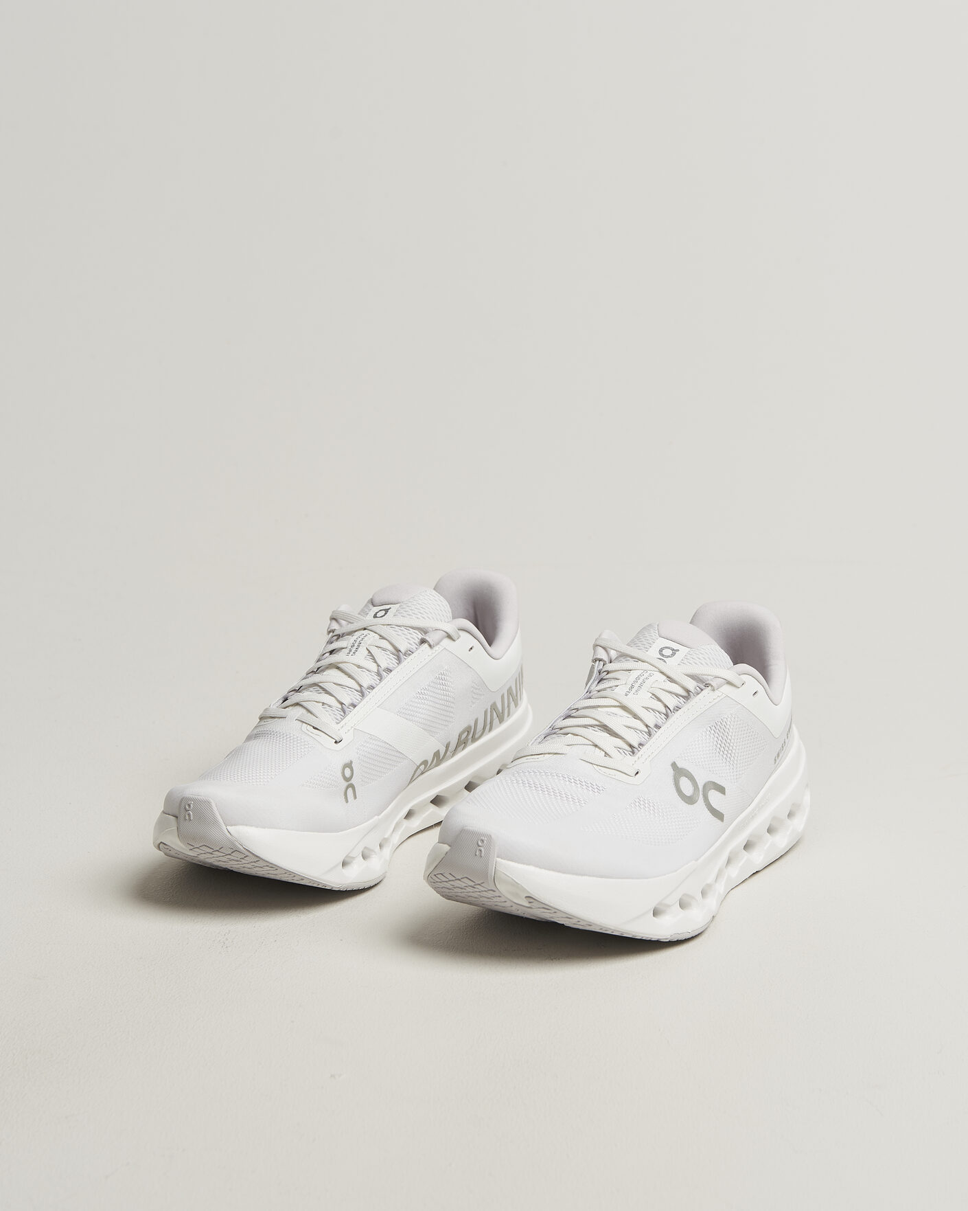 Mies | Juoksukengät | On | Cloudsurfer Next White/White