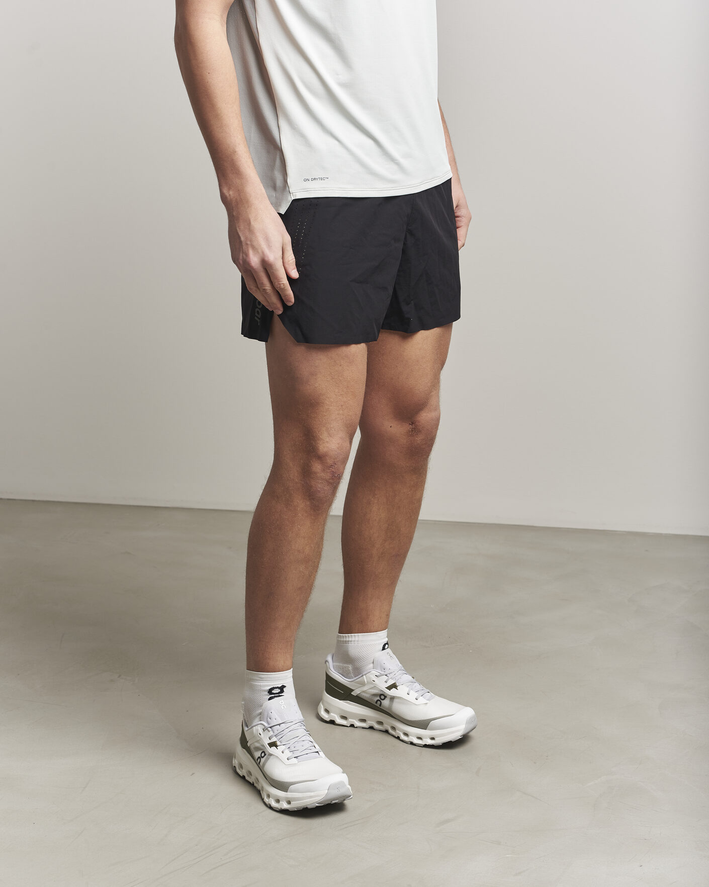 Mies | Juoksukengät | On | Cloudvista 2 Ivory/Olive