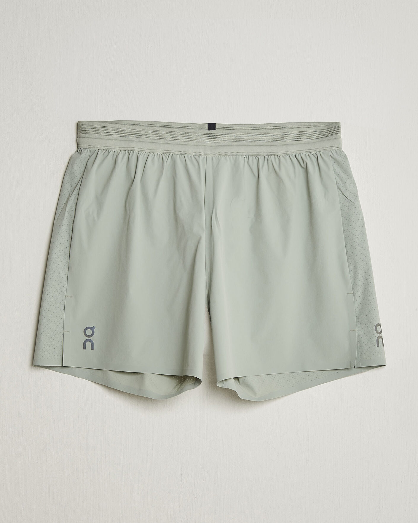 Mies | Shortsit | On | 5 Inch Performance Shorts Tin