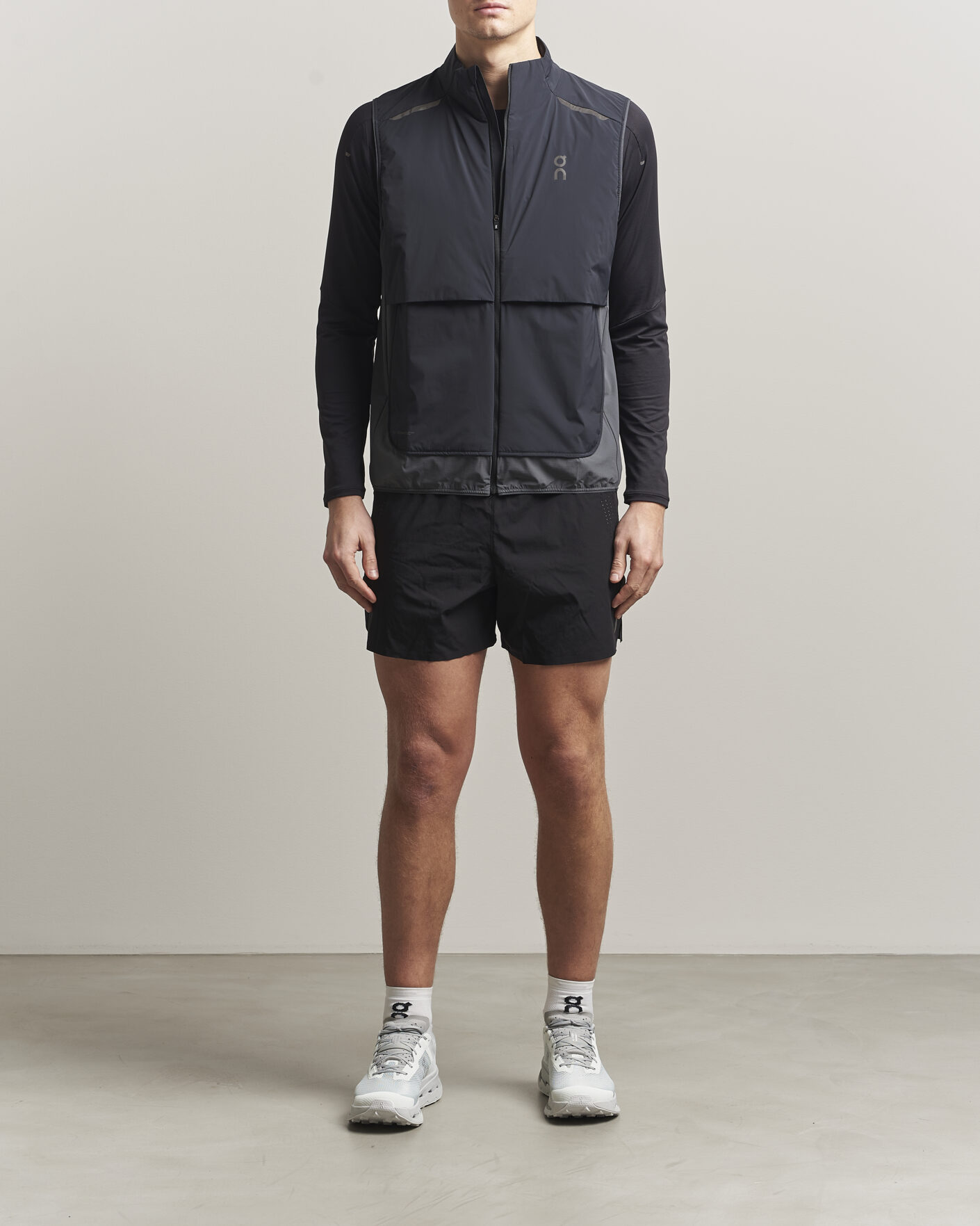 Mies | Ulkoliivit | On | Weather Vest Black/Eclipse