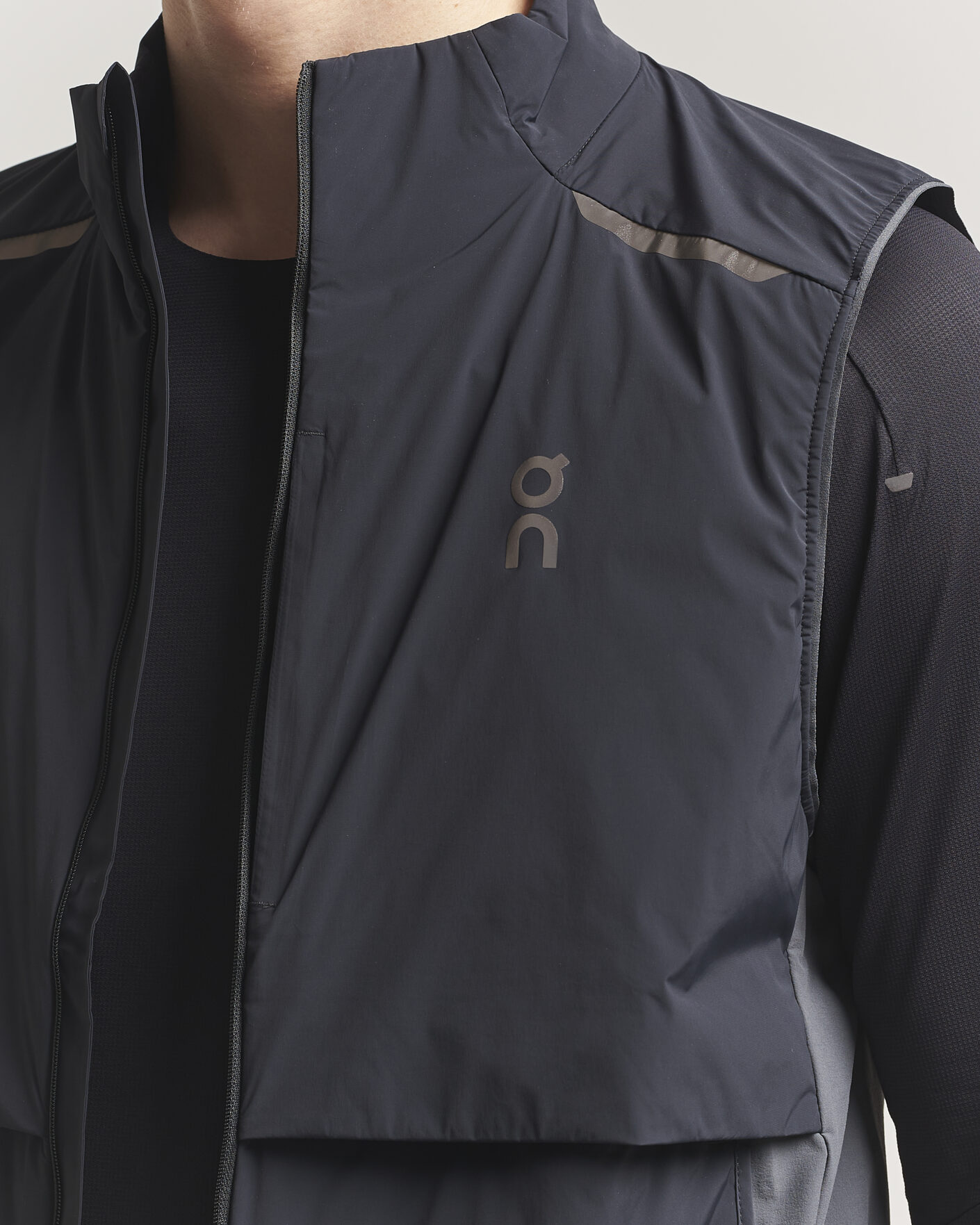 Mies | Ulkoliivit | On | Weather Vest Black/Eclipse