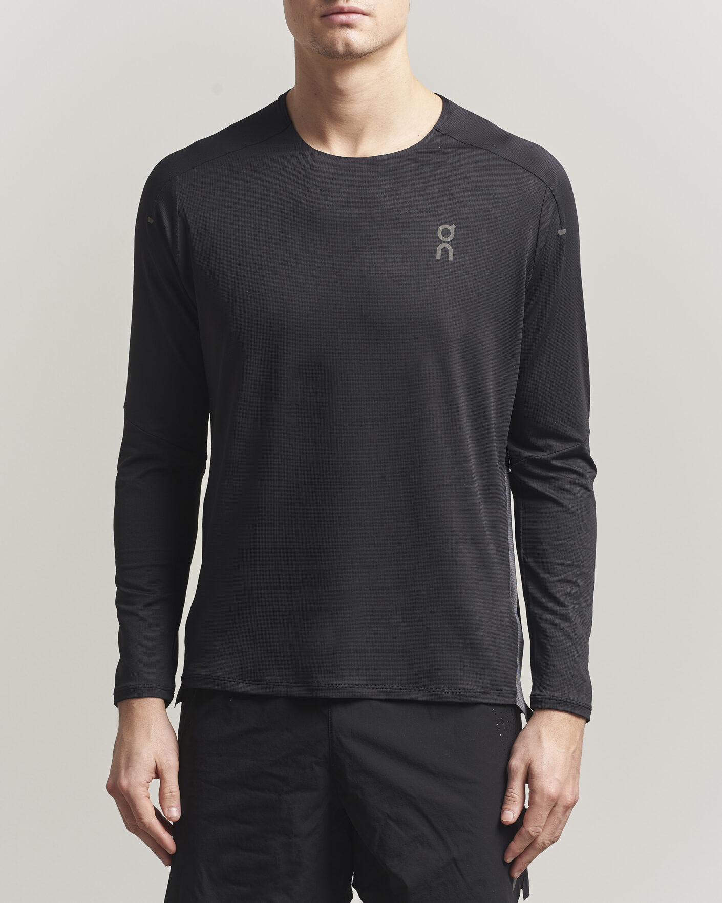 Mies | Puserot | On | Performance Long Sleeve T-Shirt Black