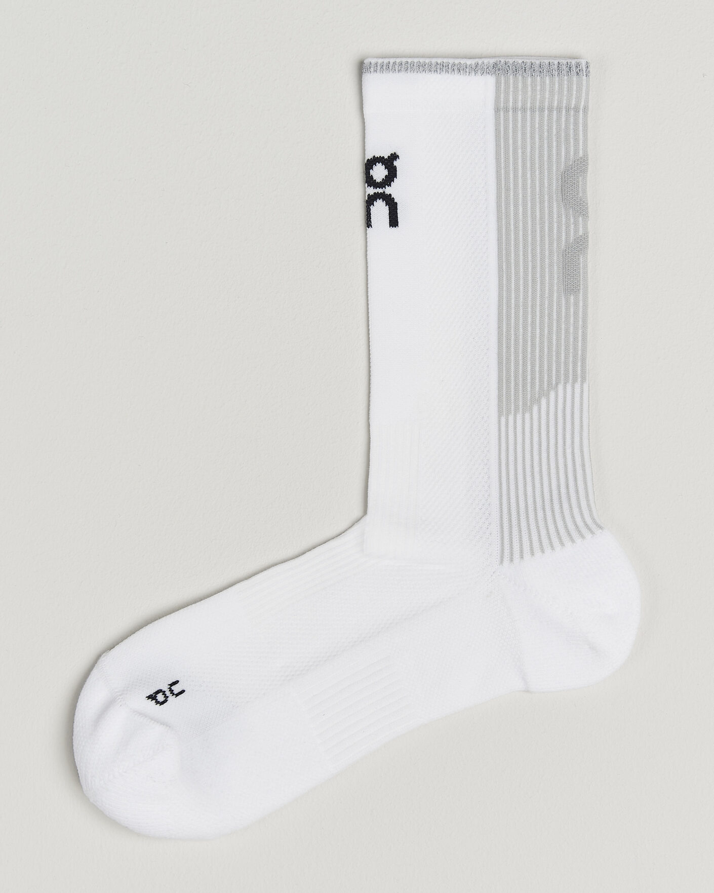 Mies | Alusvaatteet | On | Performance Run Sock High White