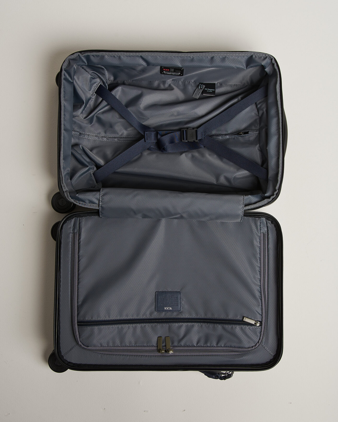 Mies | Laukut | TUMI | 19 Degree International Carry-on Trolley Navy