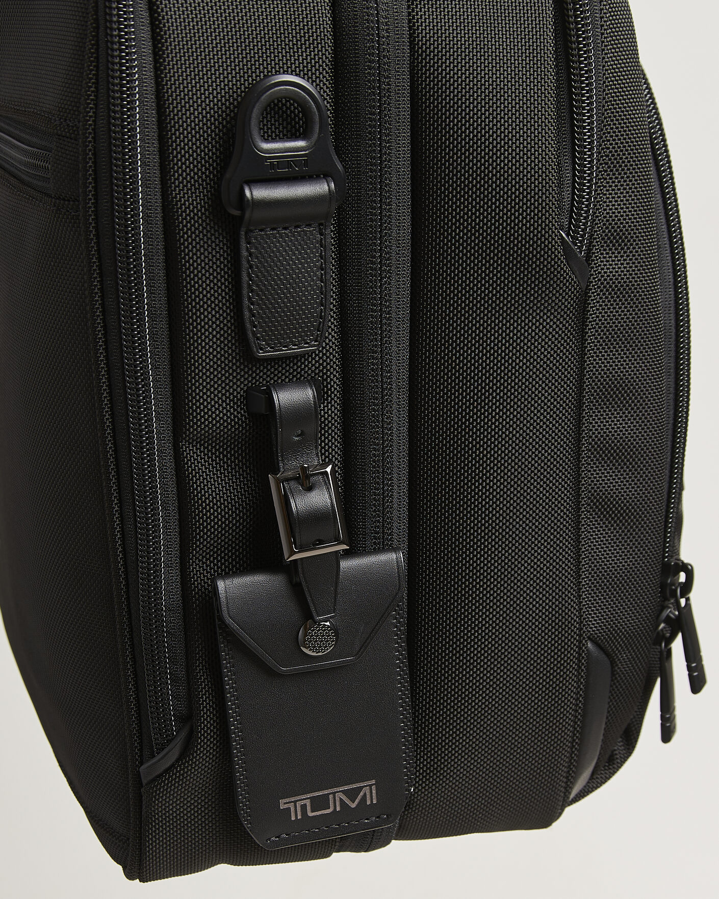 Mies | Laukut | TUMI | Alpha 4 Expandable Medium Briefcase Black