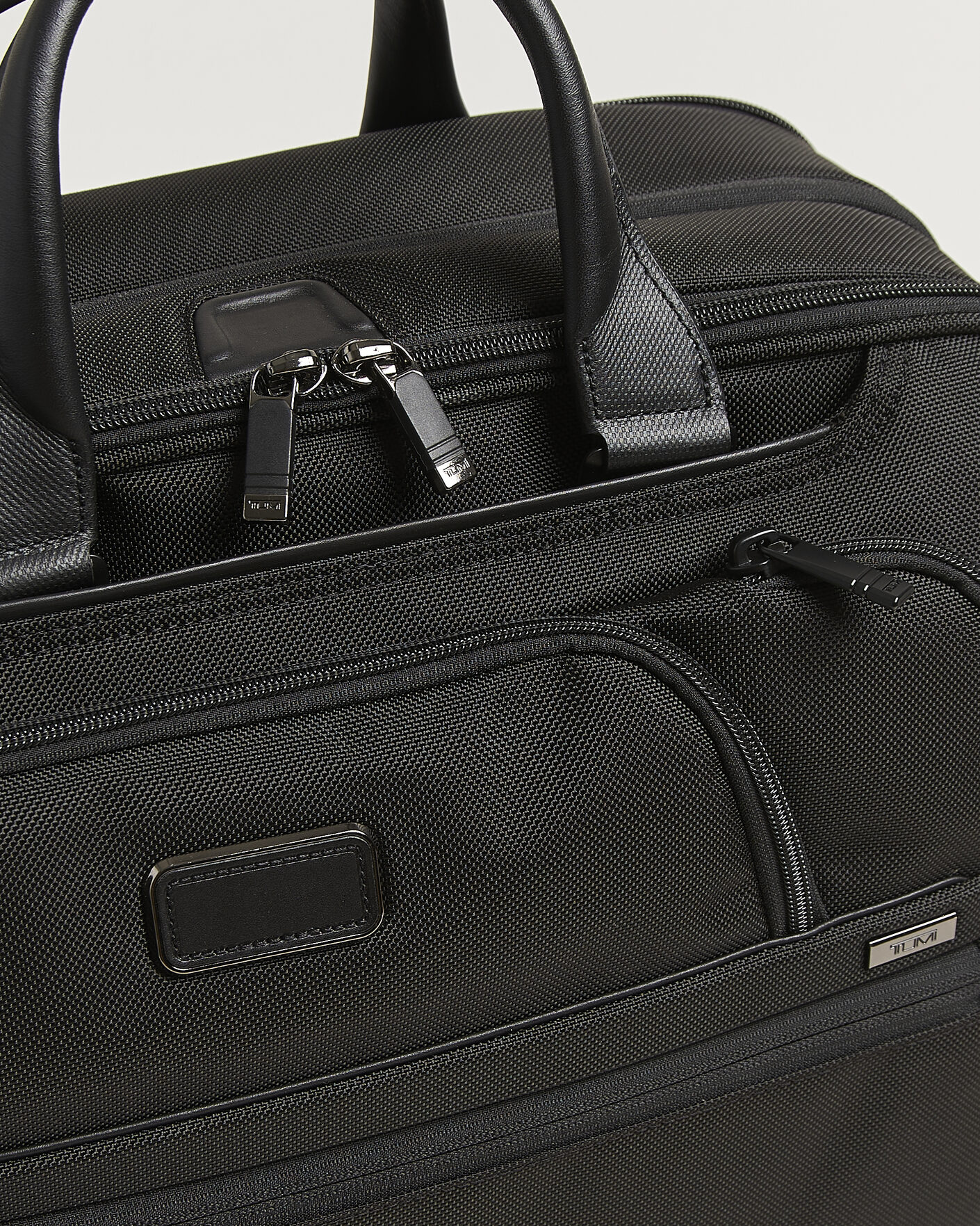 Mies | Laukut | TUMI | Alpha 4 Expandable Medium Briefcase Black