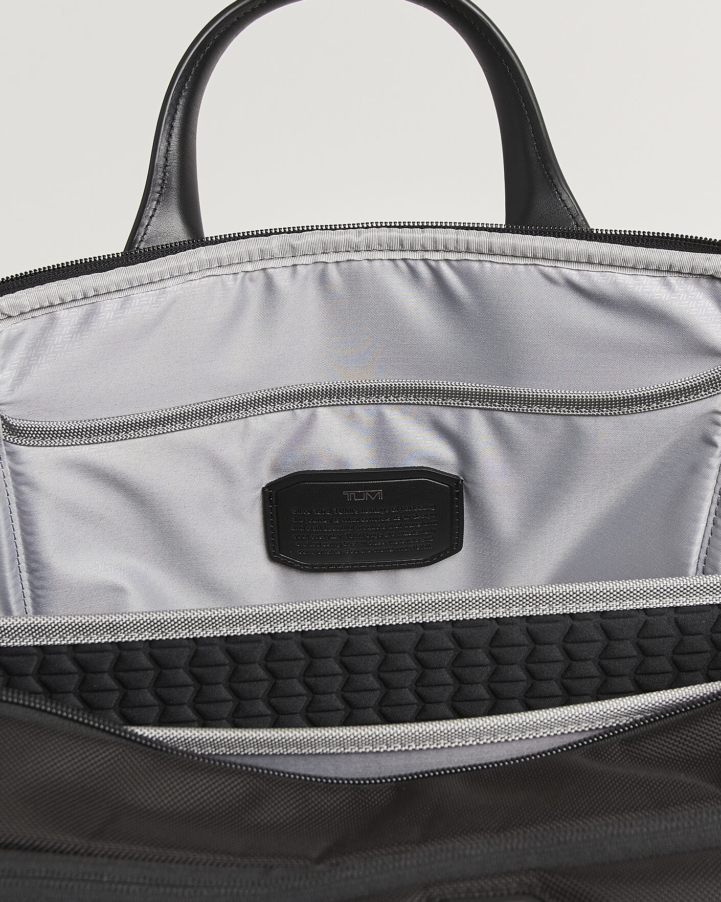 Mies | Laukut | TUMI | Alpha 4 Expandable Medium Briefcase Black