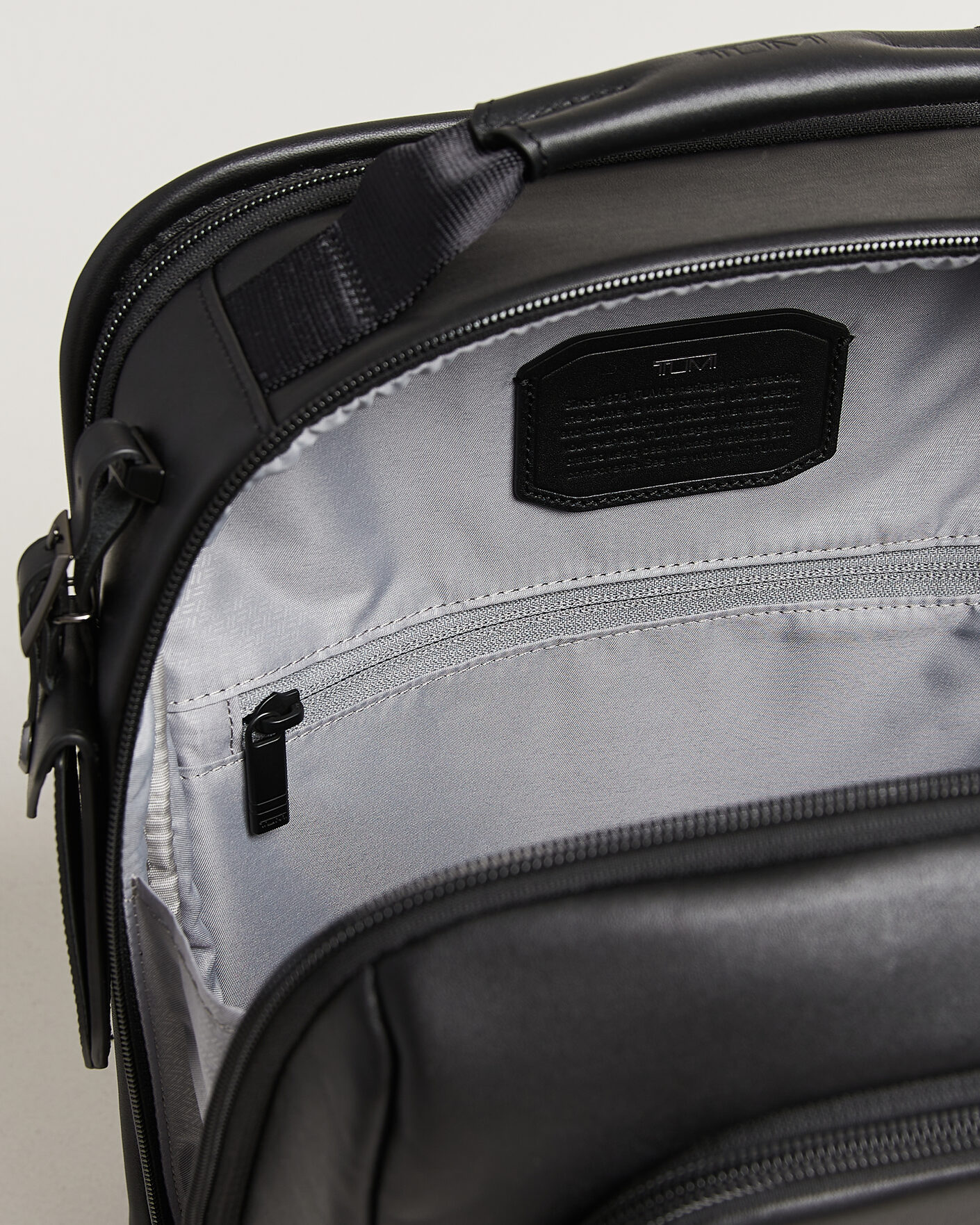 Mies | Laukut | TUMI | Alpha 4 Expandable Medium Backpack Black