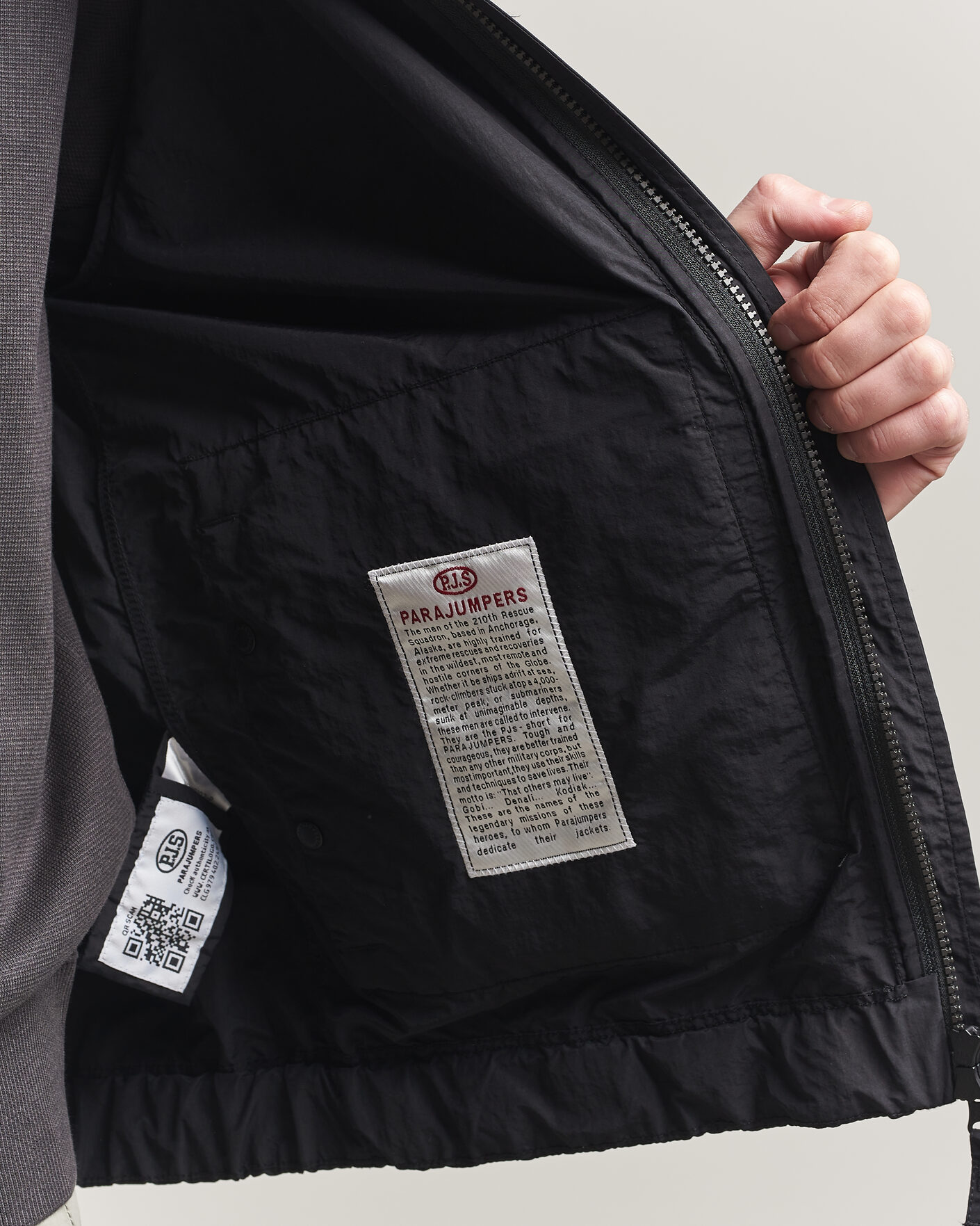 Mies | Takit | Parajumpers | Rube Smash Peached Nylon Hooded Jacket Black