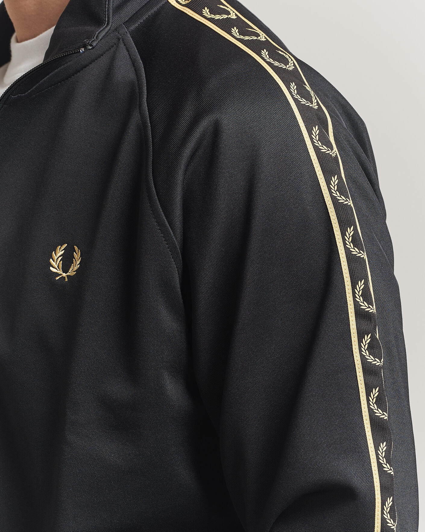 Mies | Puserot | Fred Perry | Taped Track Jacket Black