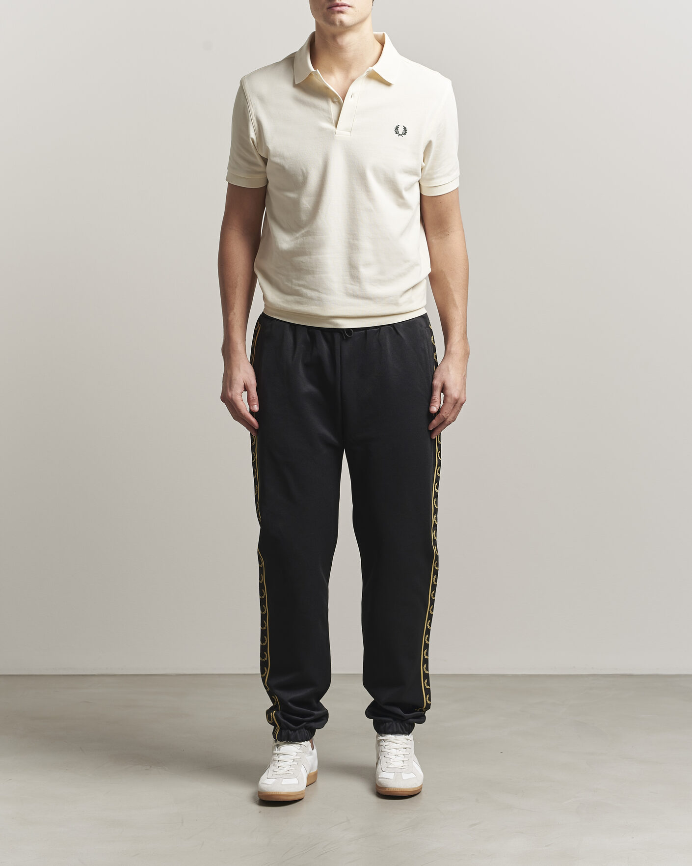 Mies | Housut | Fred Perry | Taped Track Pants Black