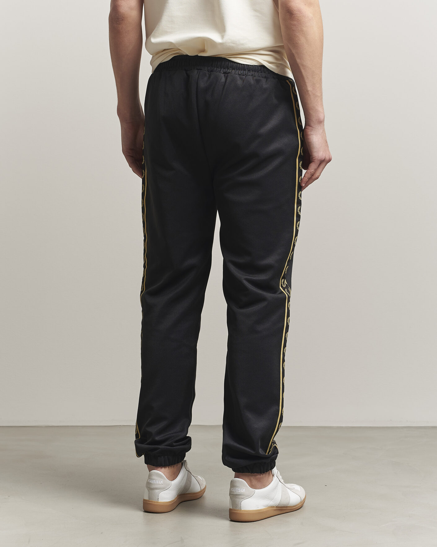 Mies | Housut | Fred Perry | Taped Track Pants Black