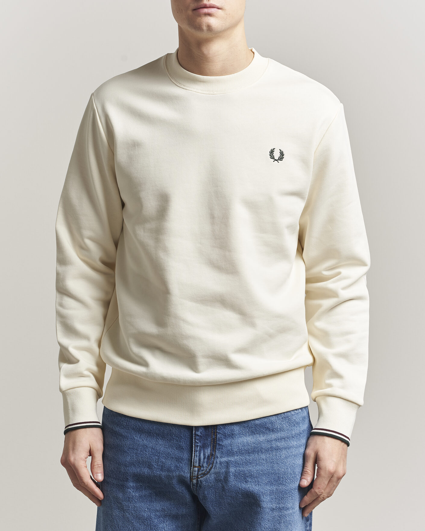 Mies | Puserot | Fred Perry | Crew Neck Sweatshirt Ecru