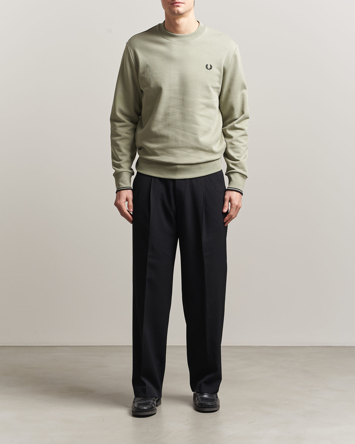 Mies | Puserot | Fred Perry | Crew Neck Sweatshirt Seagrass Green