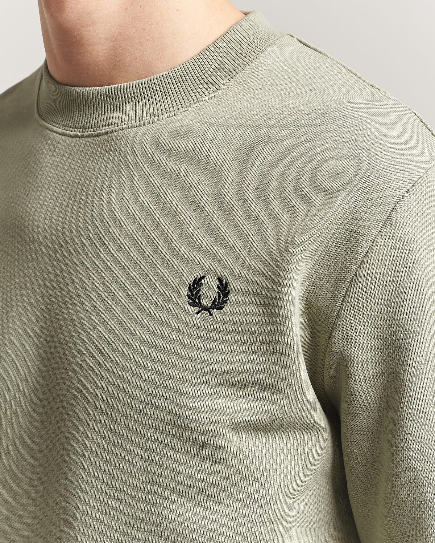 Mies | Puserot | Fred Perry | Crew Neck Sweatshirt Seagrass Green