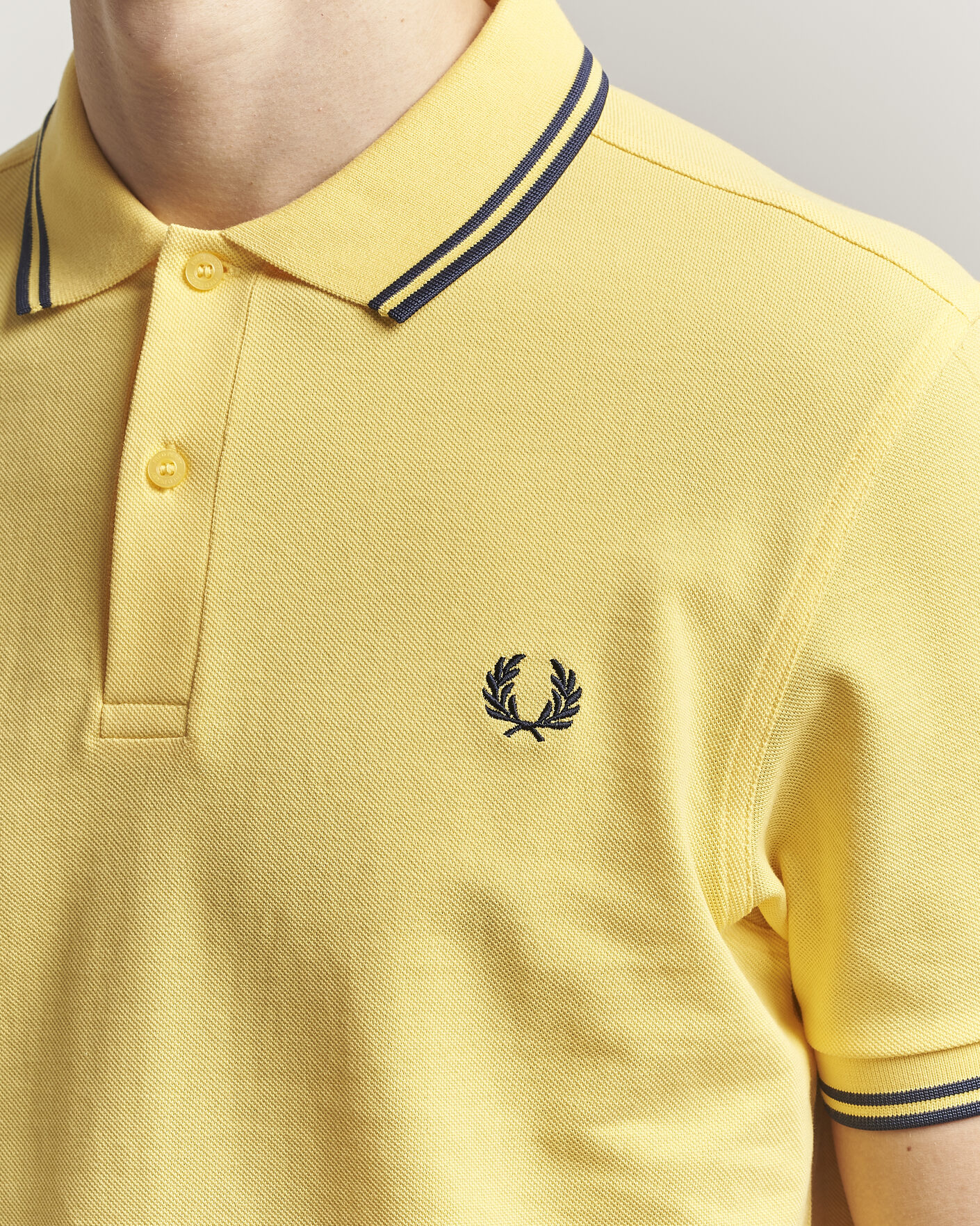 Mies | Pikeet | Fred Perry | Twin Tipped Polo Shirt Lemon Yellow