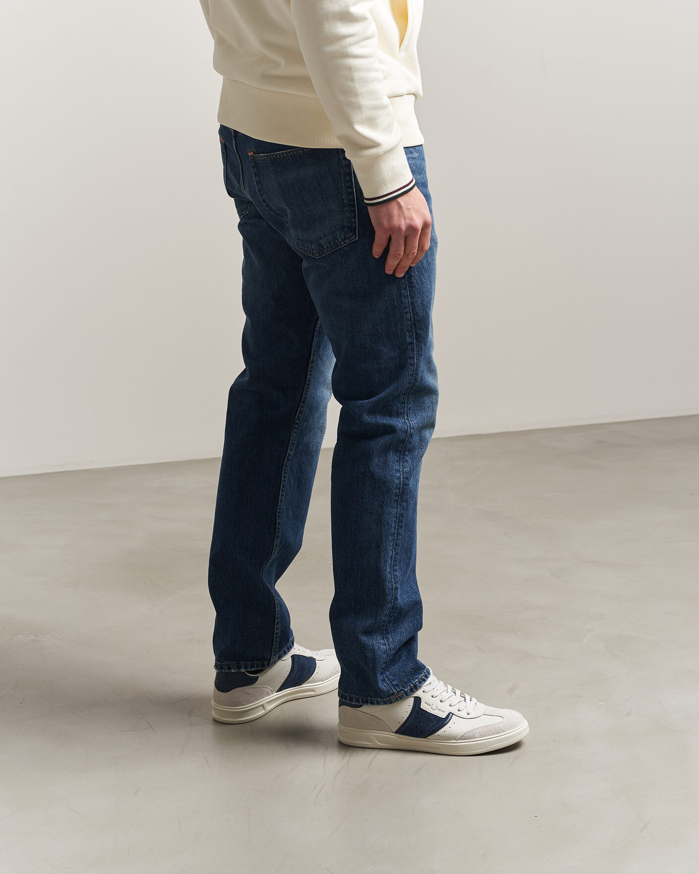 Mies | Tennarit | Fred Perry | B4 Leather/Suede Sneaker Porcelain/Navy