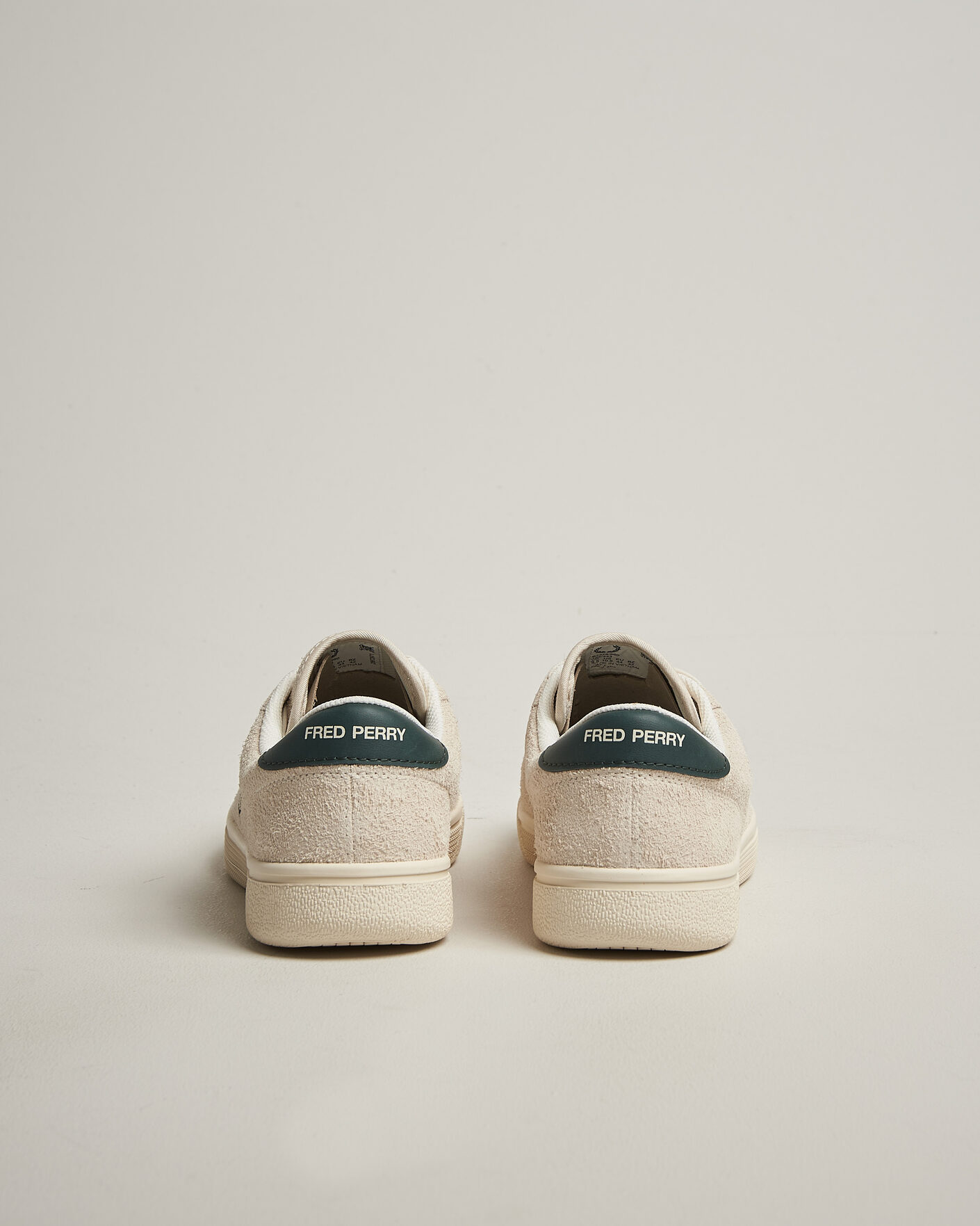 Mies | Tennarit | Fred Perry | Tennis Suede Sneaker Ecru